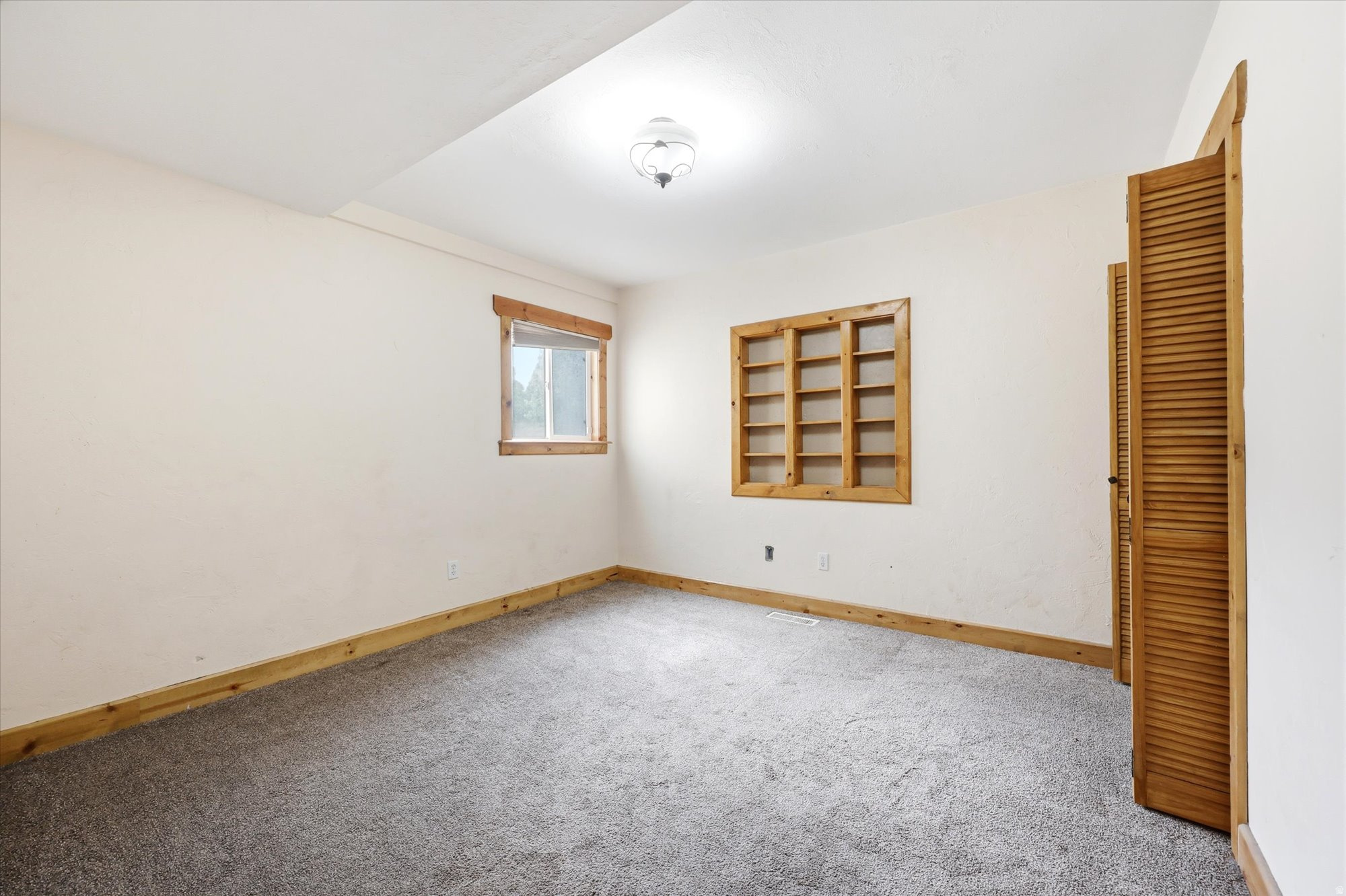 LOAFER CANYON - Residential
