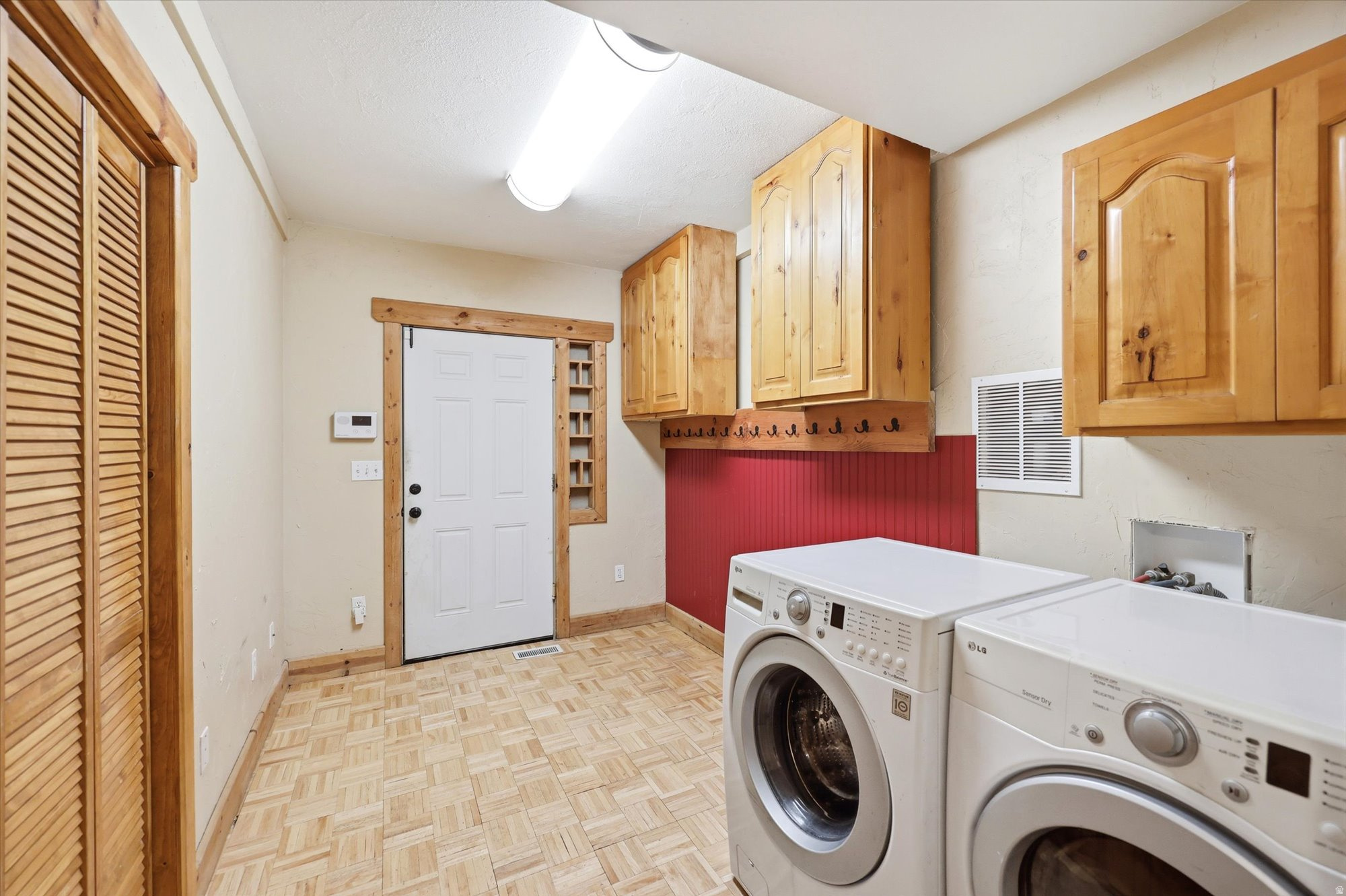 LOAFER CANYON - Residential