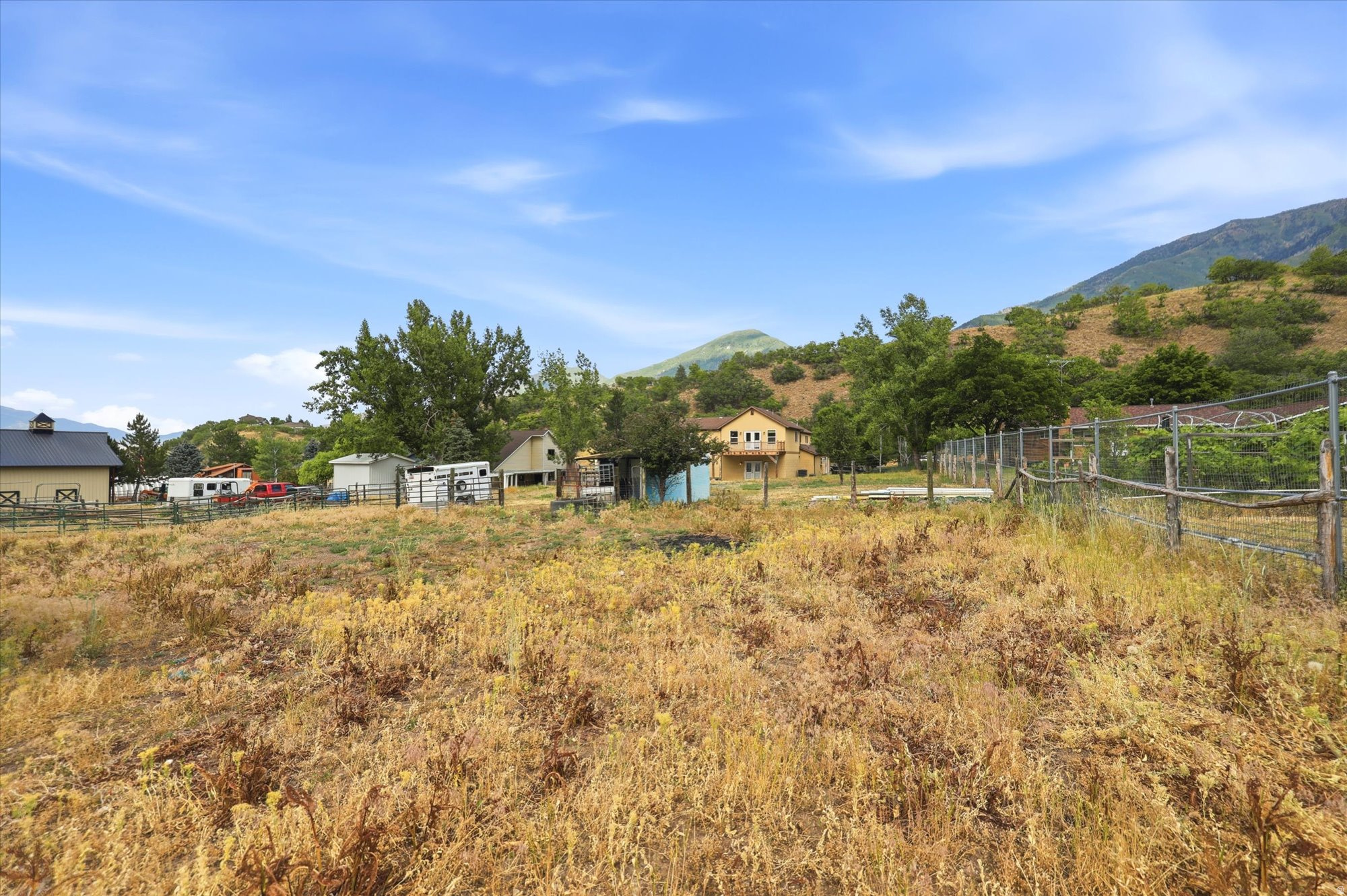 LOAFER CANYON - Residential