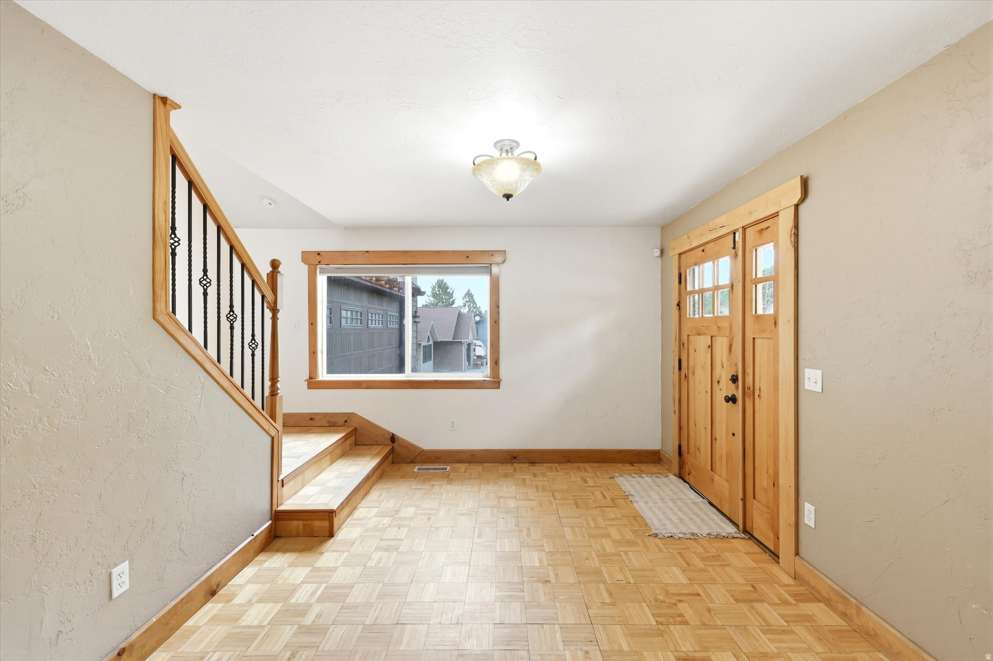 LOAFER CANYON - Residential