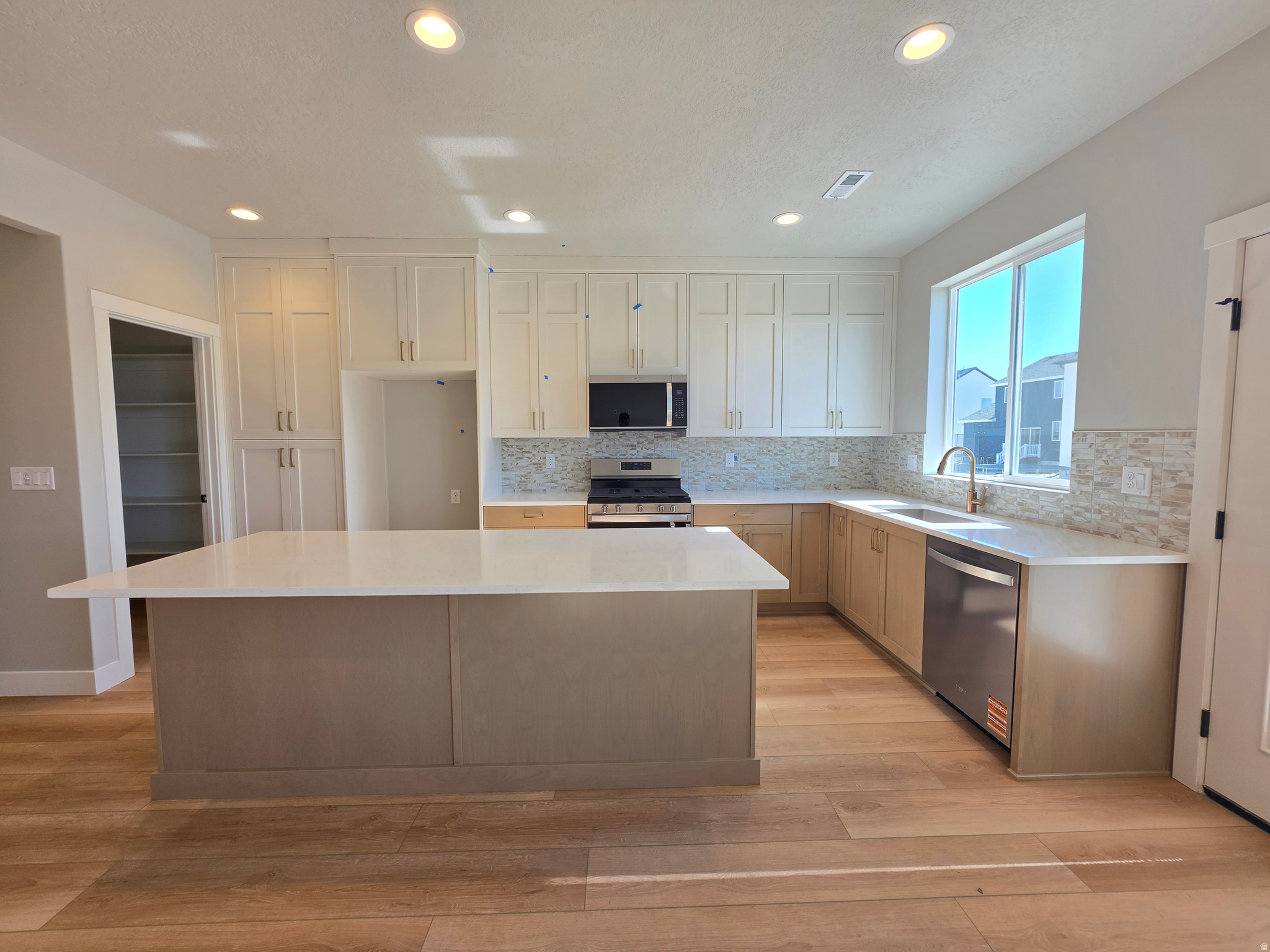 CREEKSIDE AT JDC RANCH - Residential