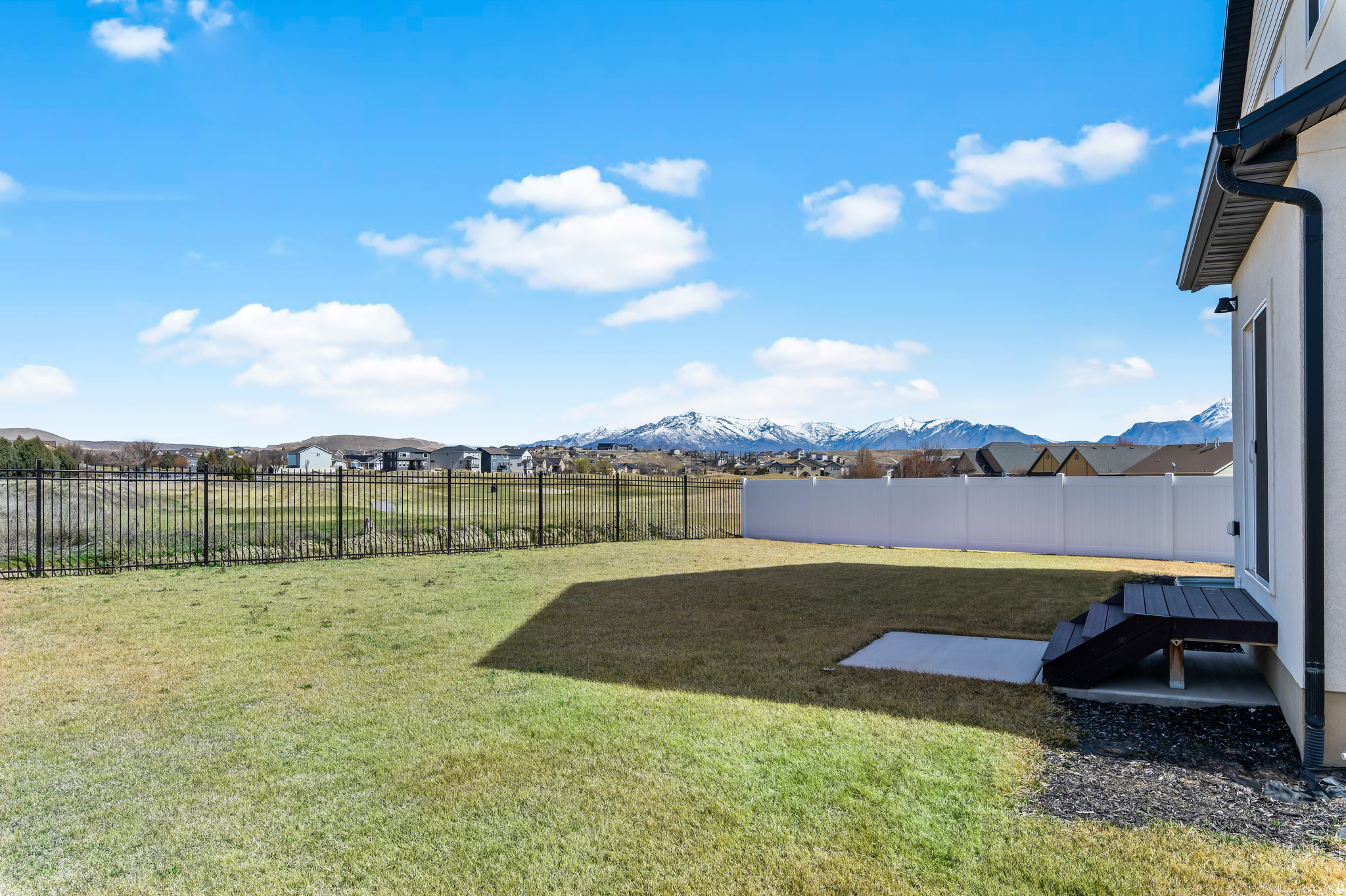 RANCHES ESTATES - Residential