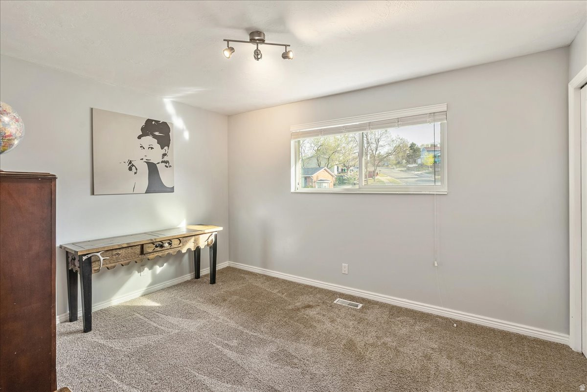EASTRIDGE #1 - Residential