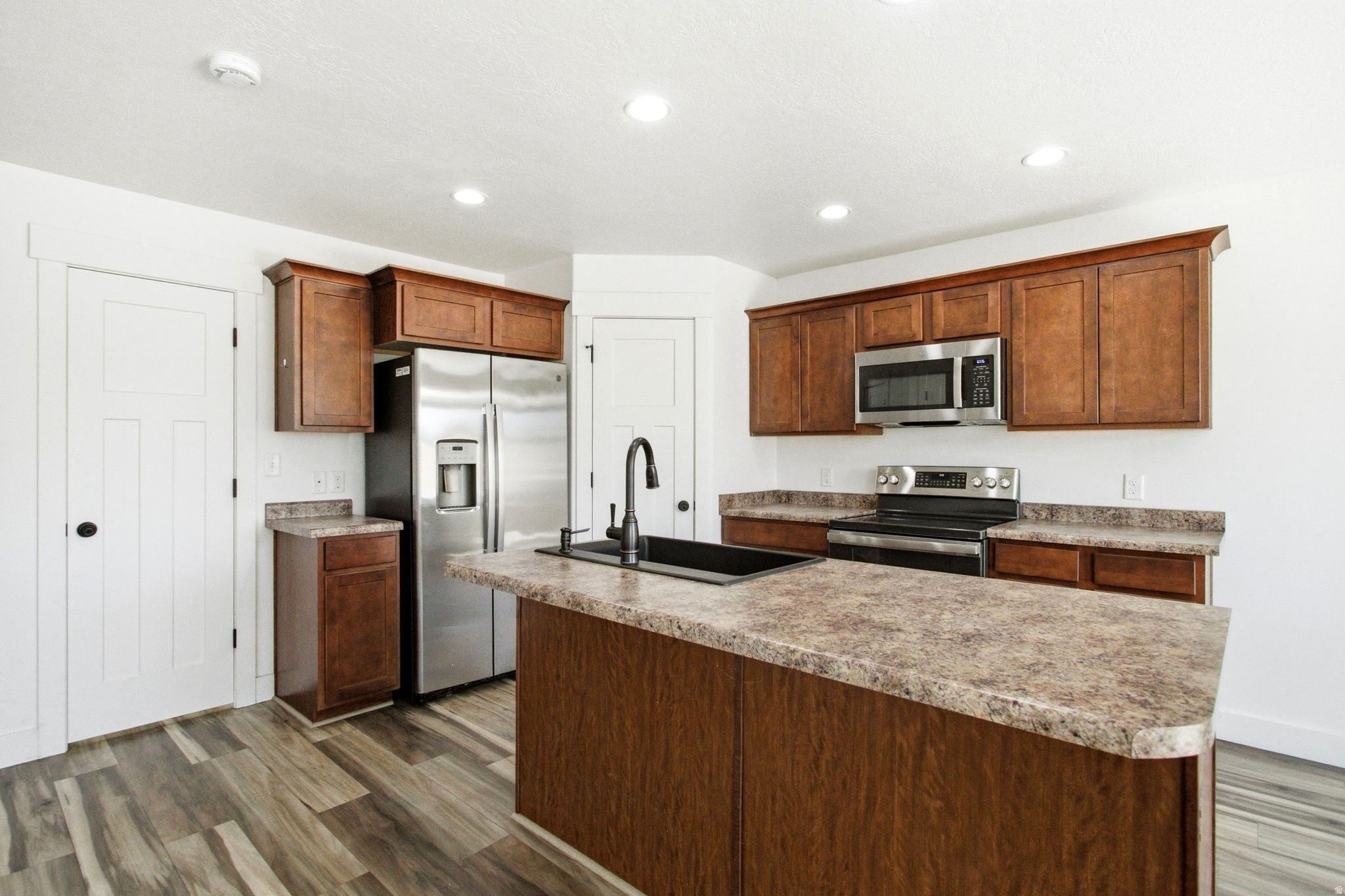 SPANISH TRAILS - Residential