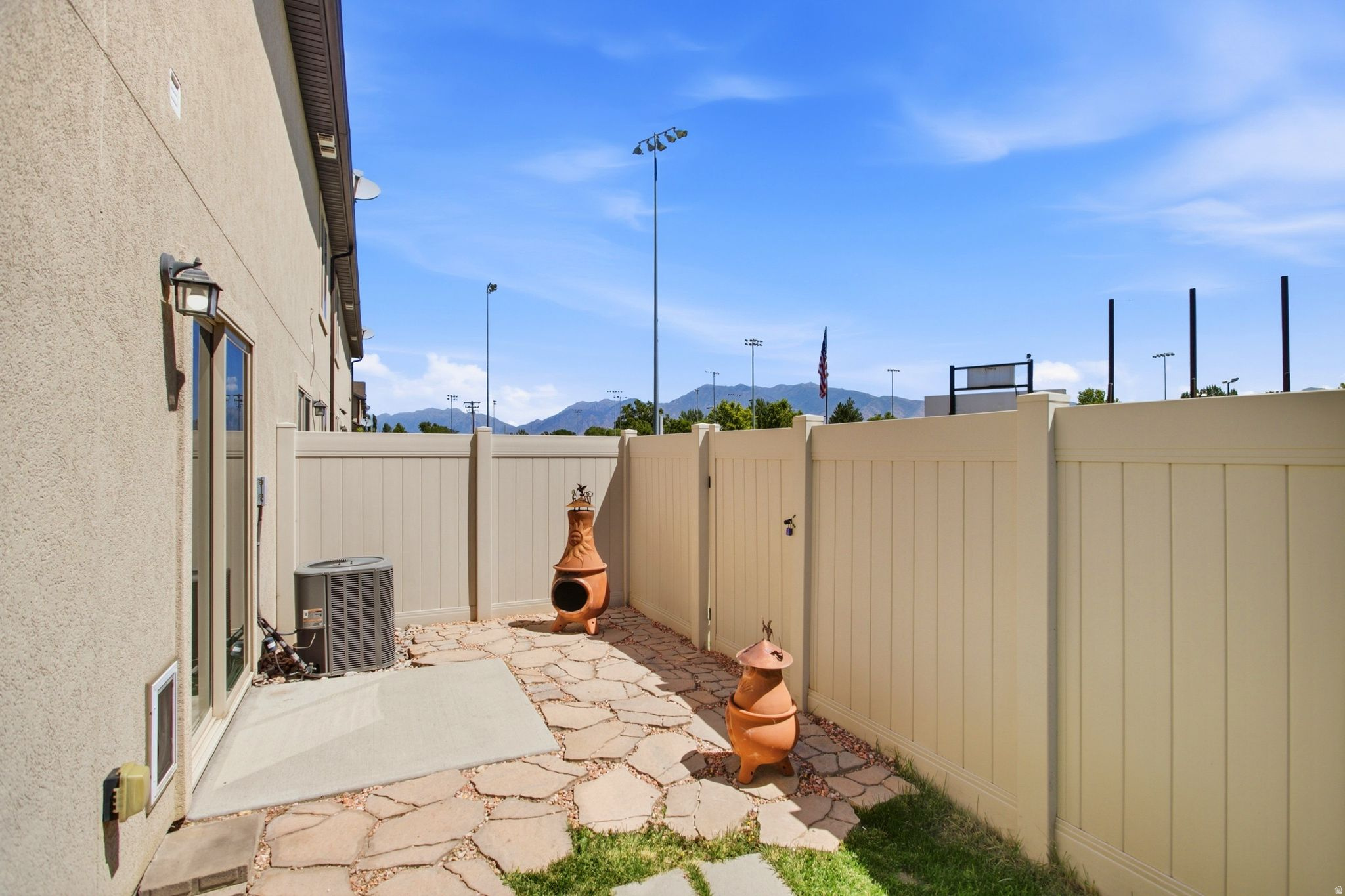 SPANISH TRAILS - Residential