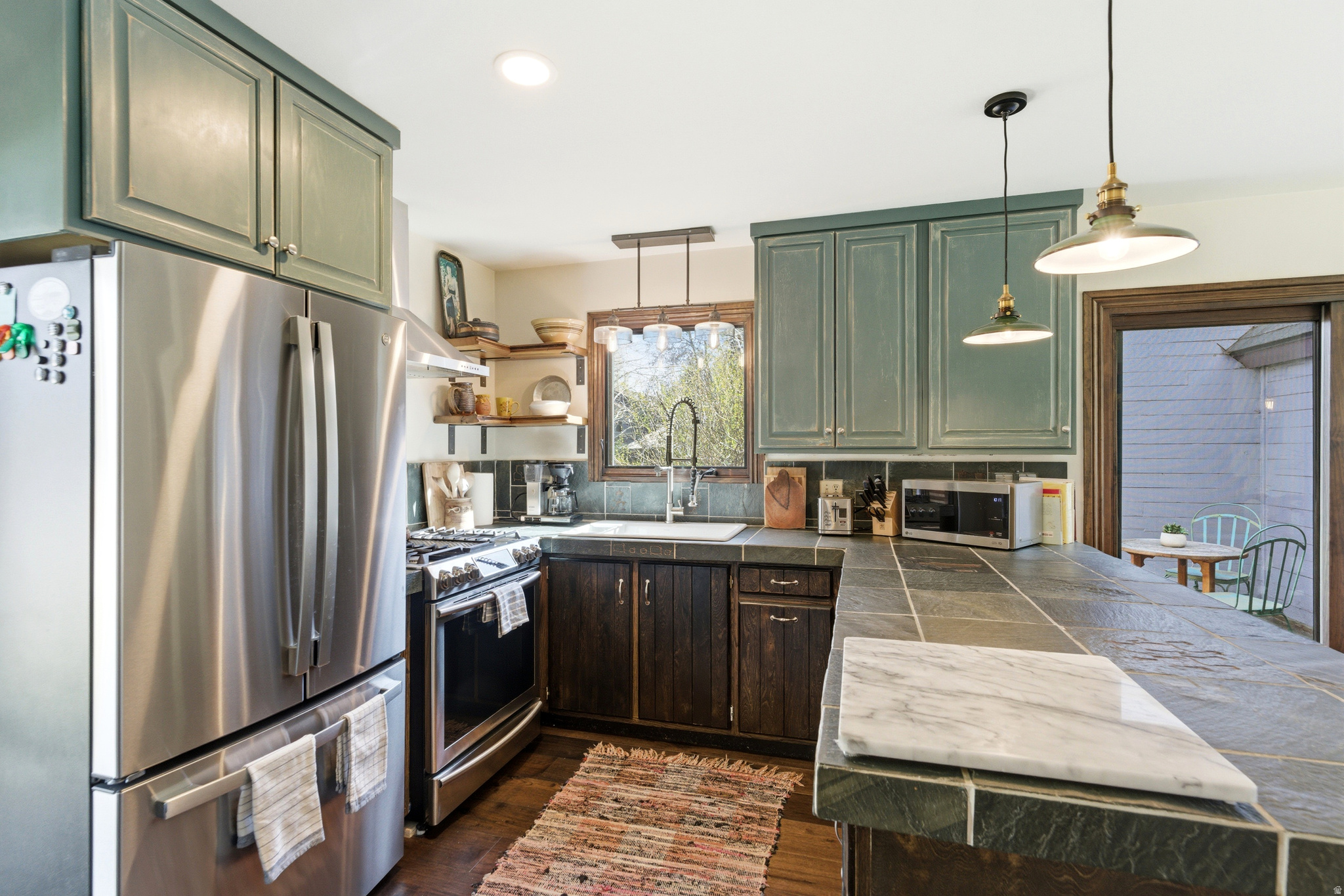 PARK MEADOWS SUBDIVI - Residential Lease