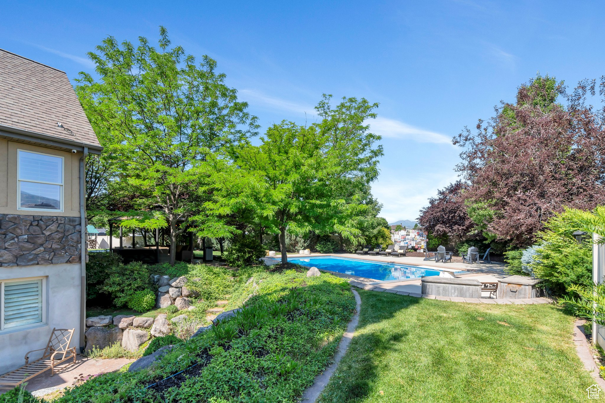 MADISON MEADOWS - Residential
