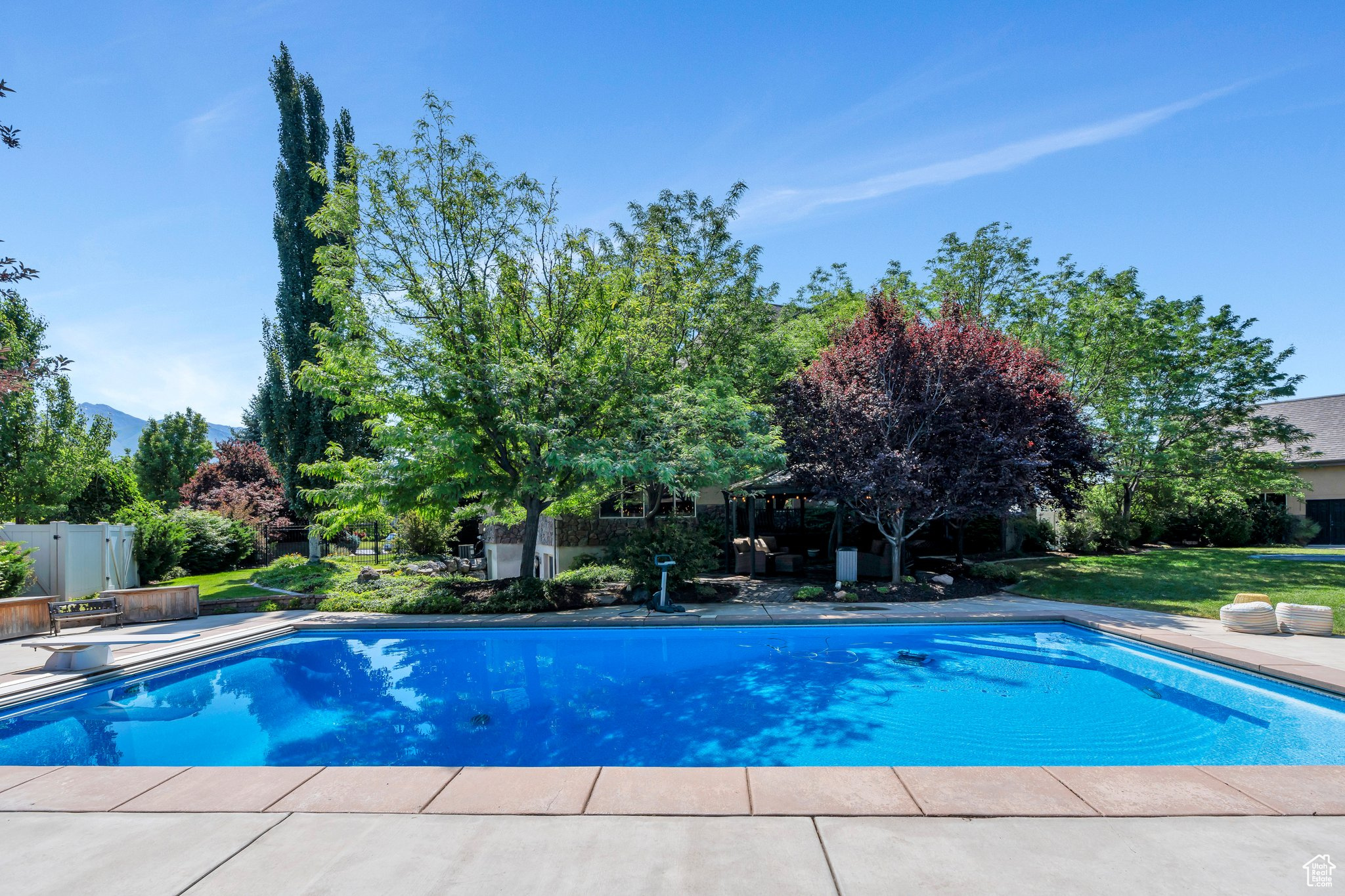 MADISON MEADOWS - Residential