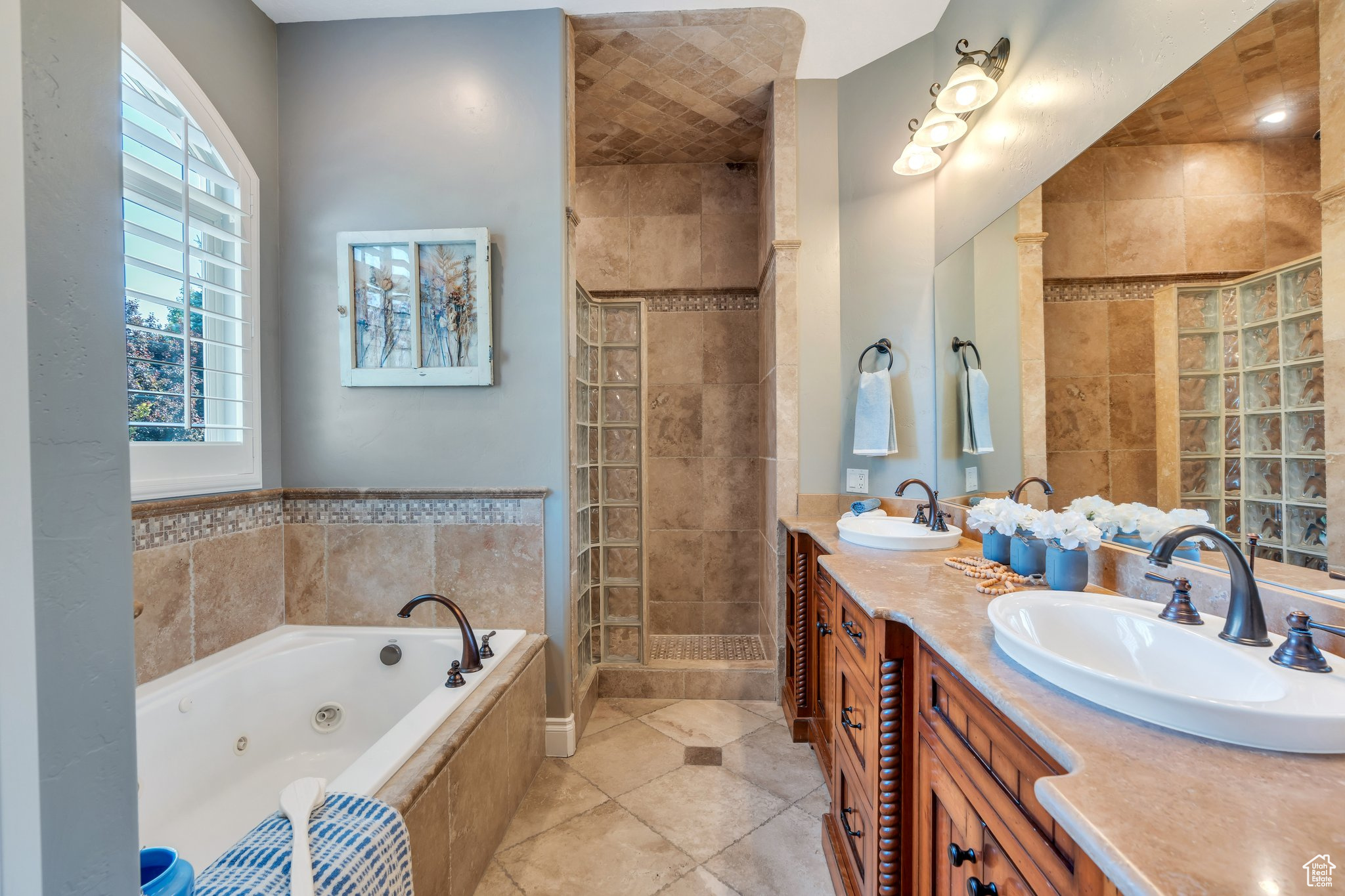 MADISON MEADOWS - Residential