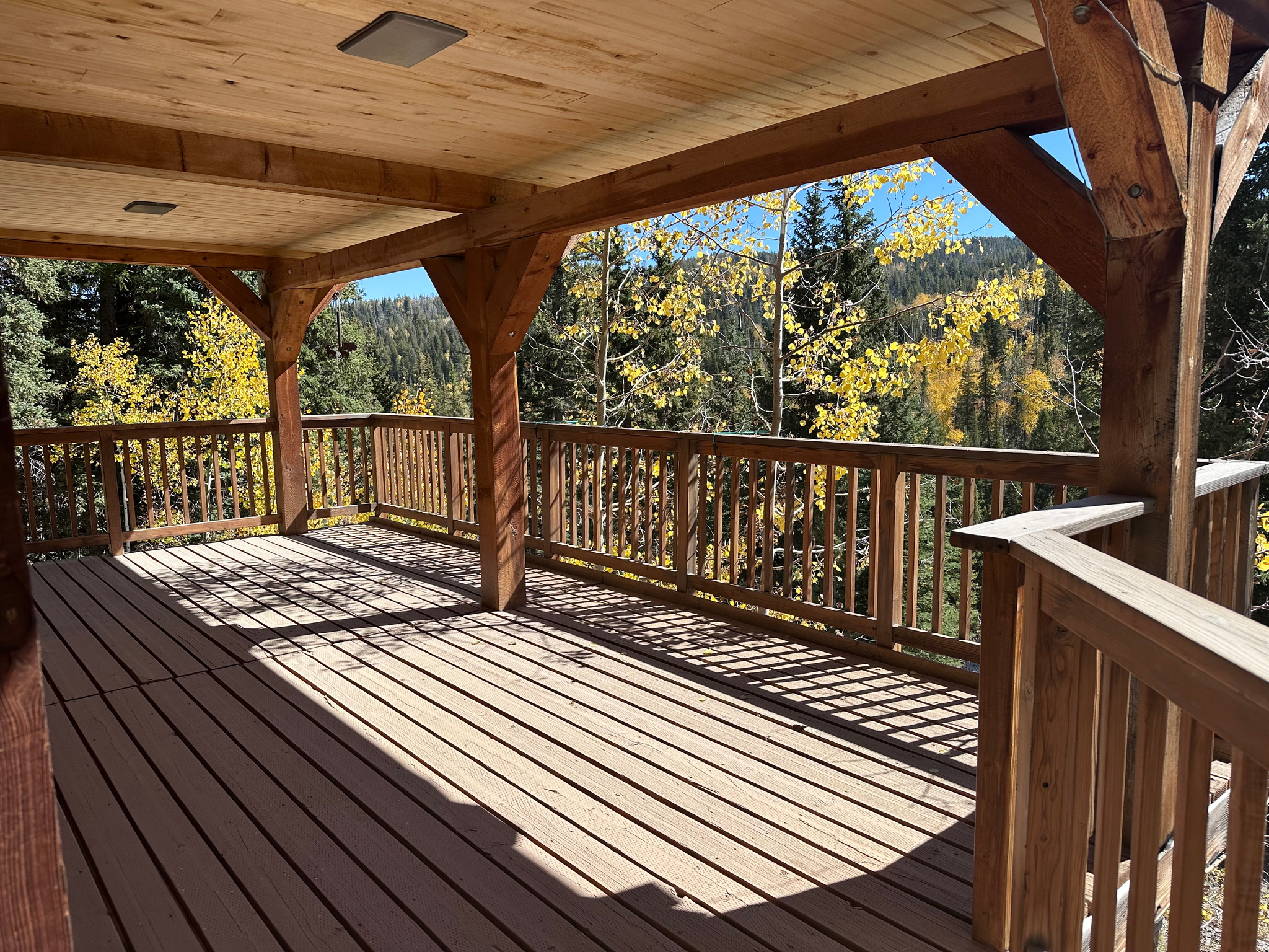 ARGYLE CANYON - Residential