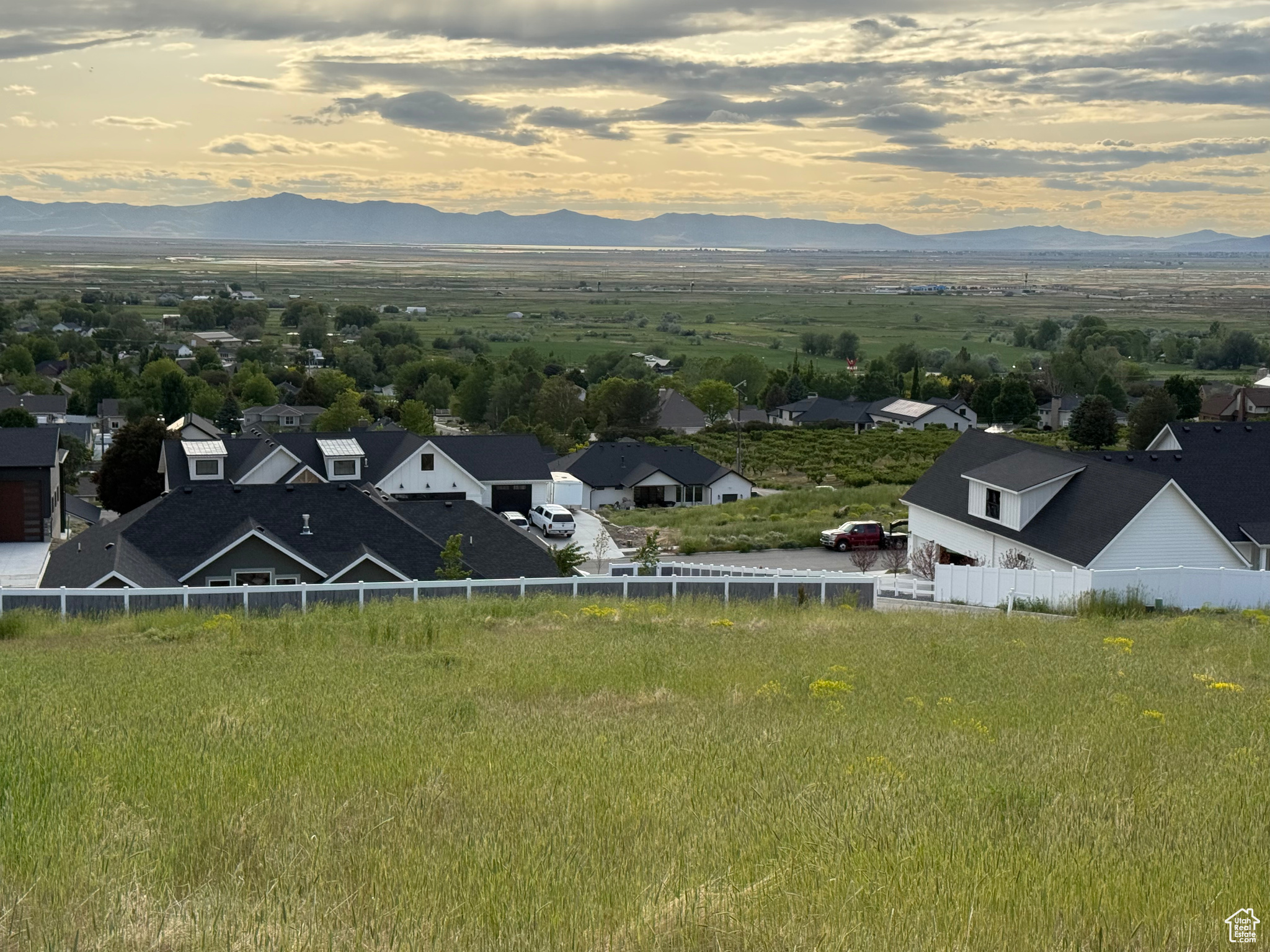 MOUNT PLEASANT ESTATES - Land