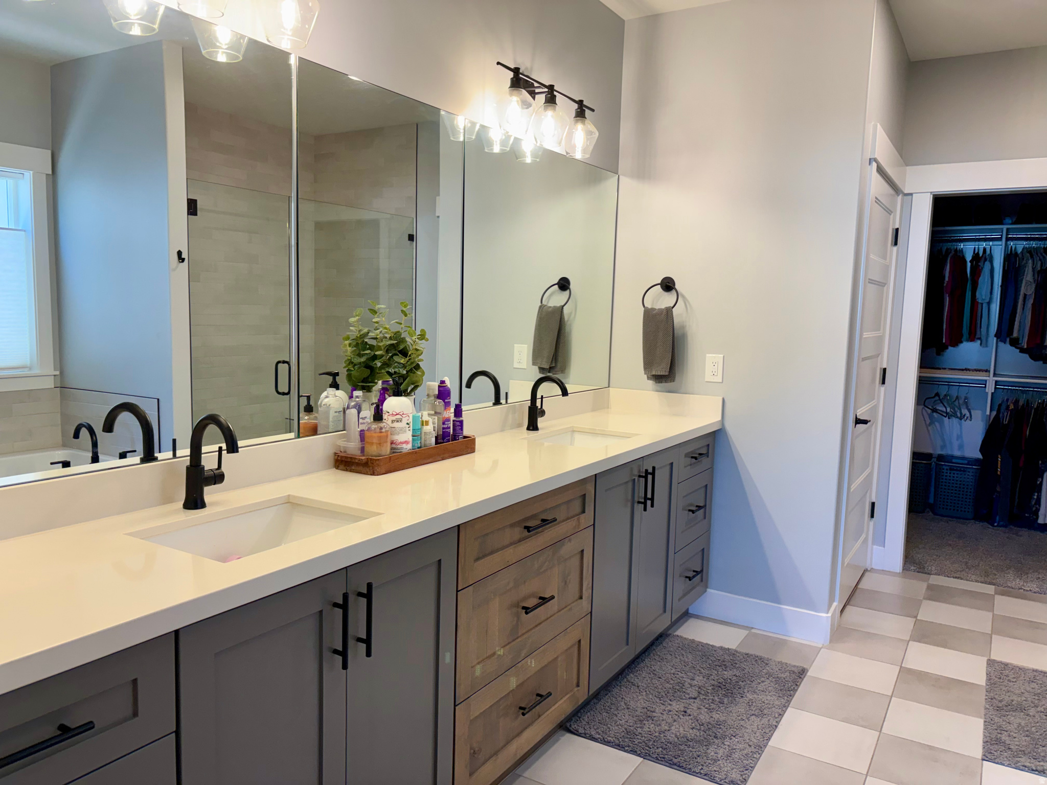 STARHAVEN VILLAS - Residential