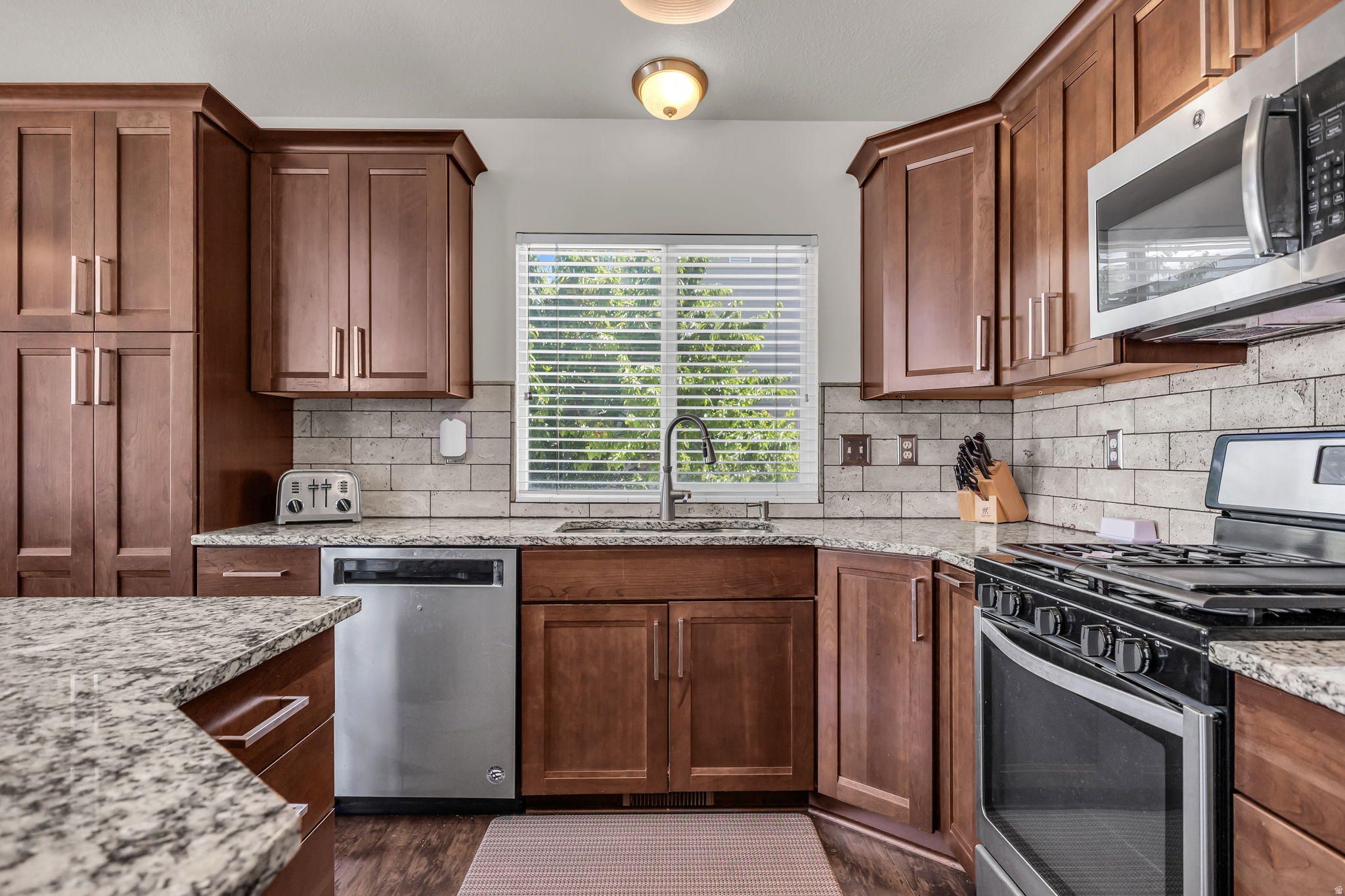 MUIRFIELD - Residential