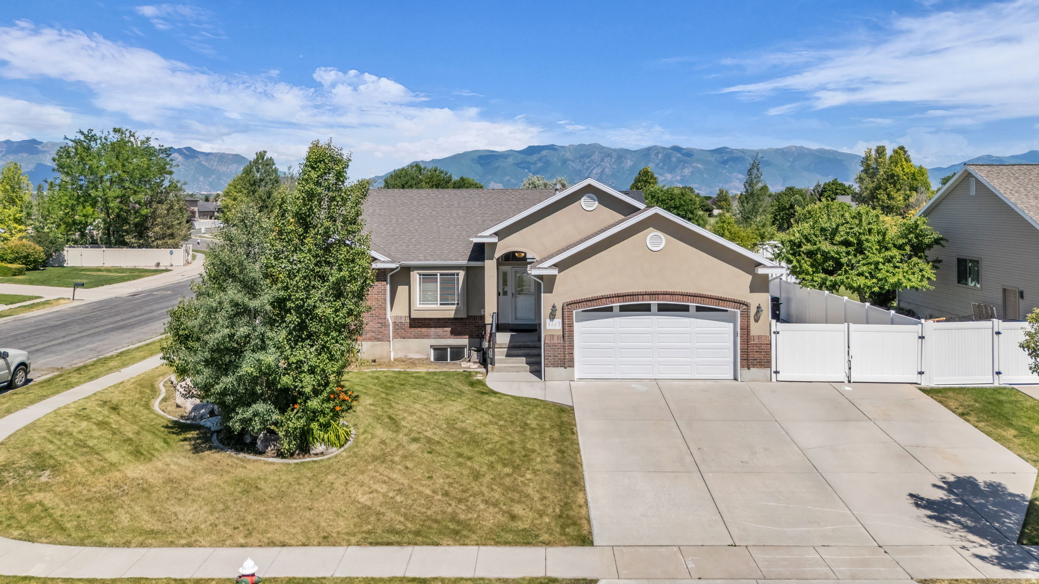 MUIRFIELD - Residential