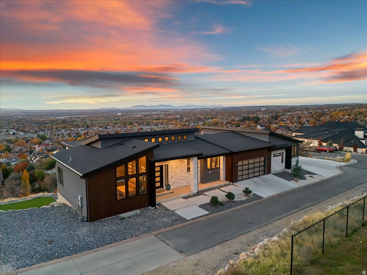 DEER CREST AT HIDDEN SPRINGS - Residential