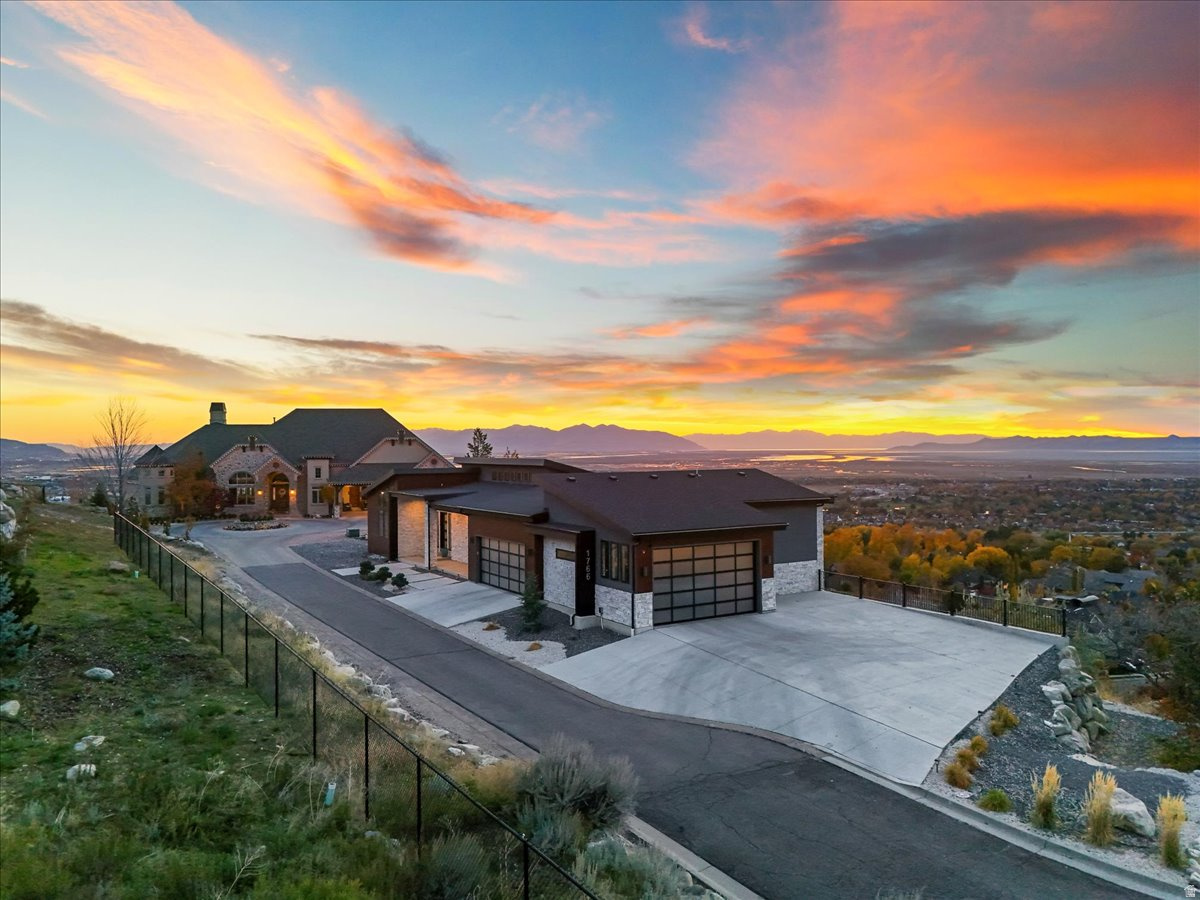 DEER CREST AT HIDDEN SPRINGS - Residential