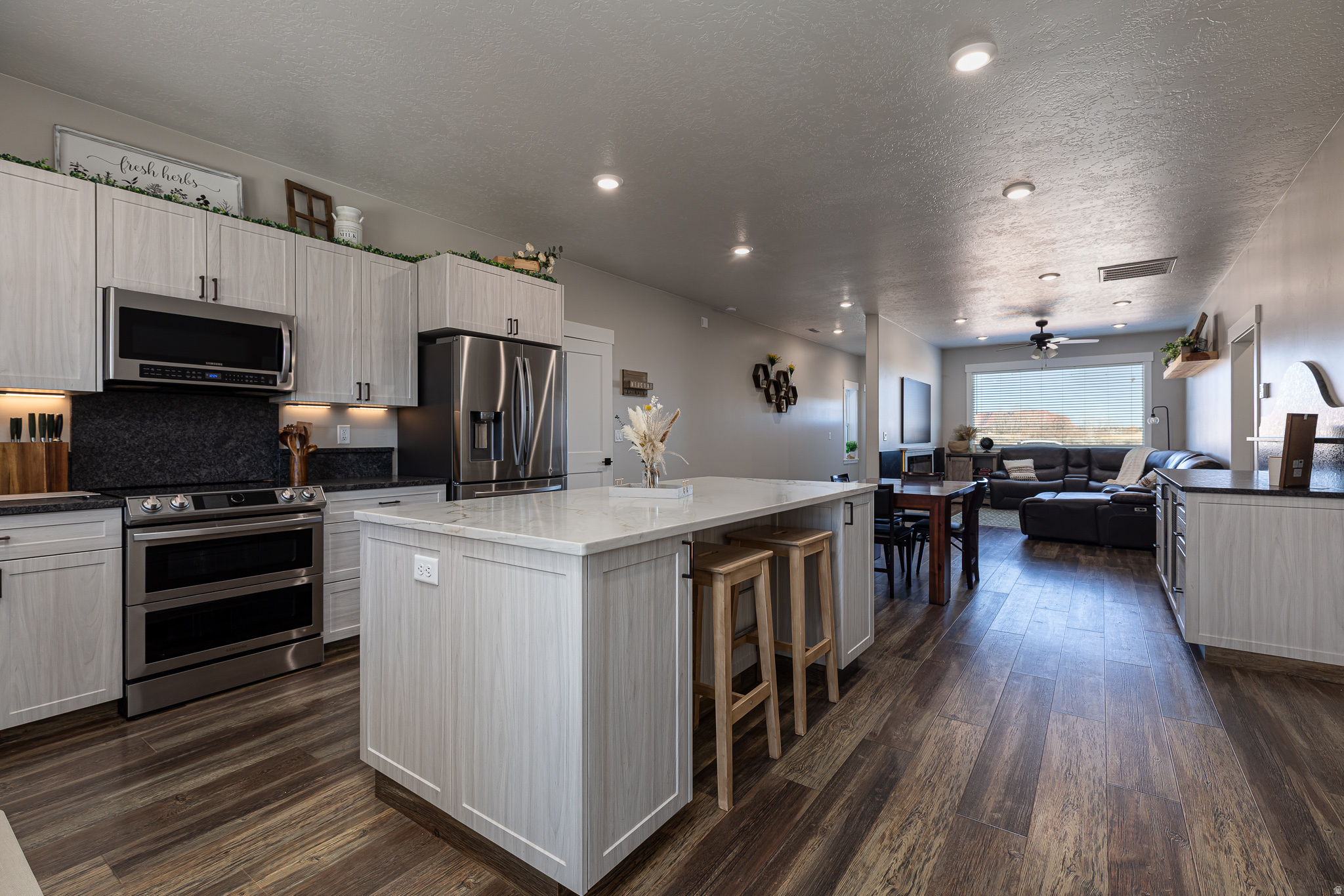 CREEKSIDE SUBDIVISION - Residential