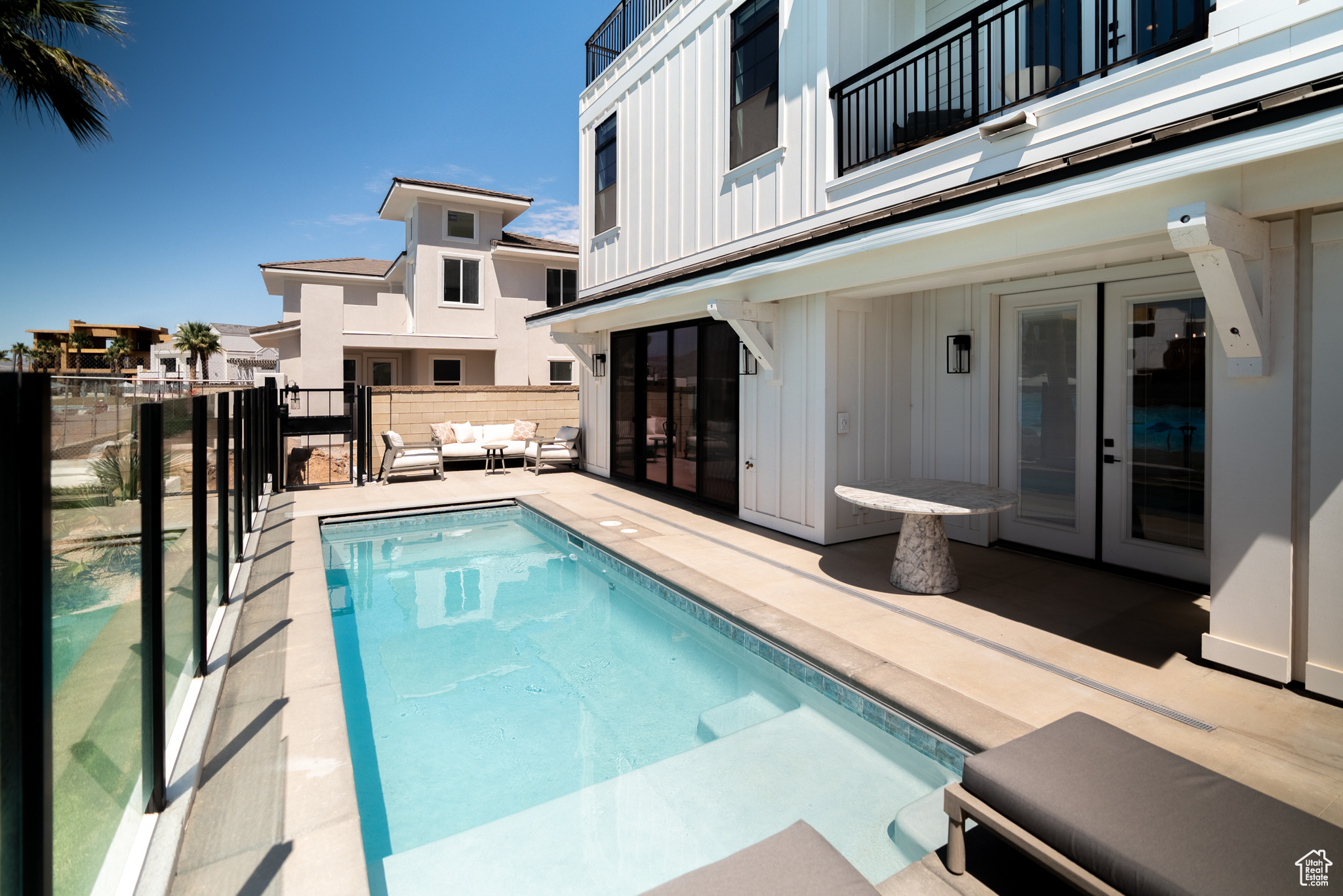 DESERT COLOR RESORT - Residential