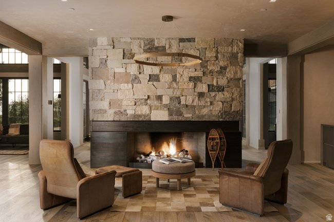 WOLF CREEK - Residential