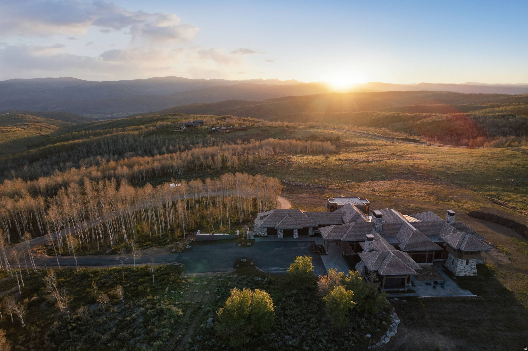 WOLF CREEK - Residential