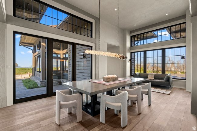 WOLF CREEK - Residential