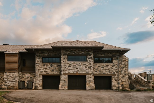 WOLF CREEK - Residential