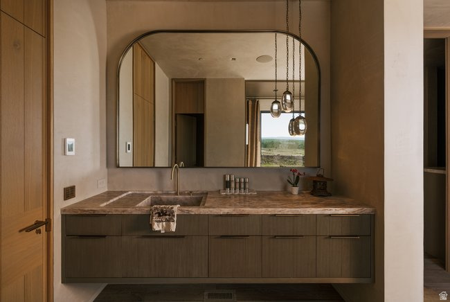 WOLF CREEK - Residential