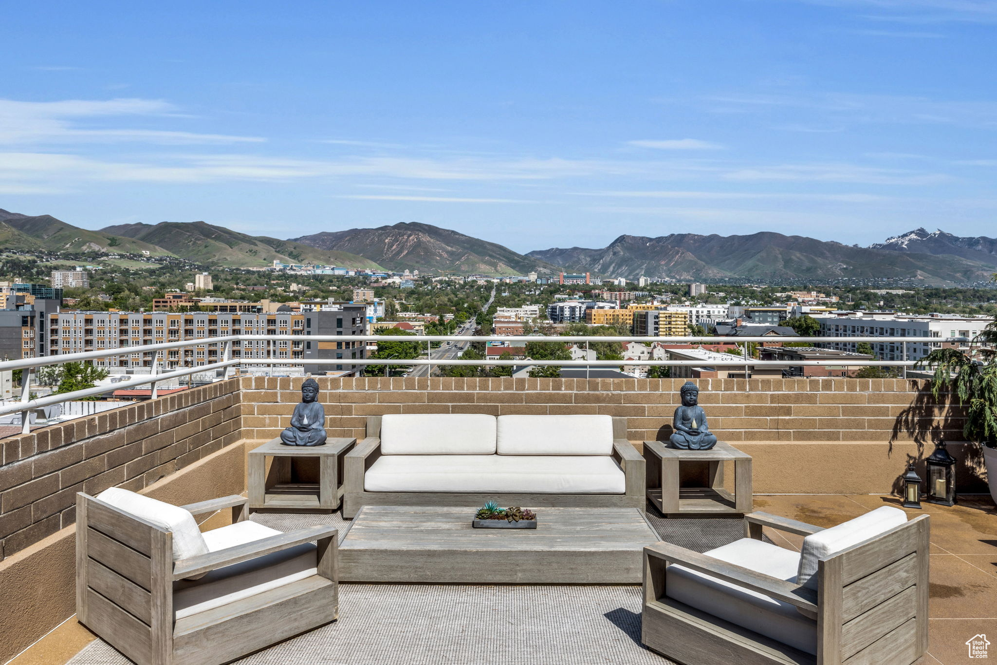 BROADWAY TOWER CONDO - Residential