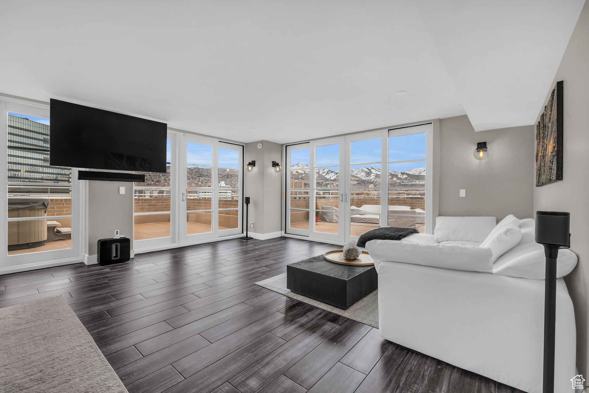 BROADWAY TOWER CONDO - Residential