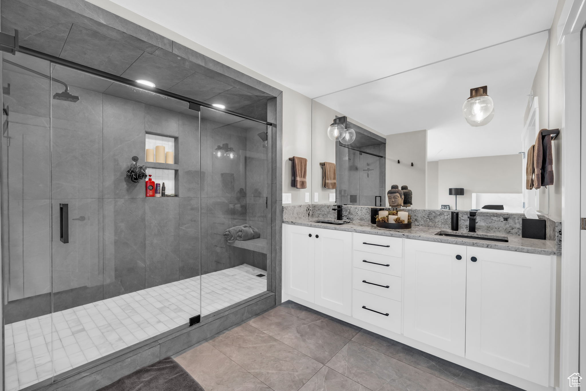 BROADWAY TOWER CONDO - Residential