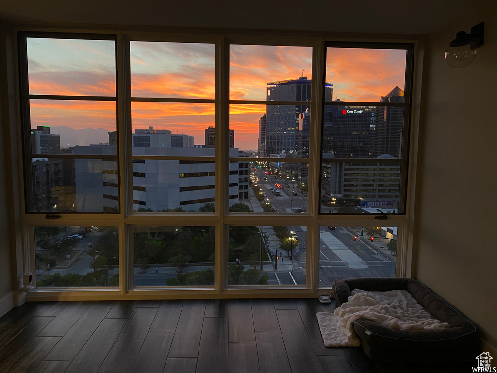 BROADWAY TOWER CONDO - Residential