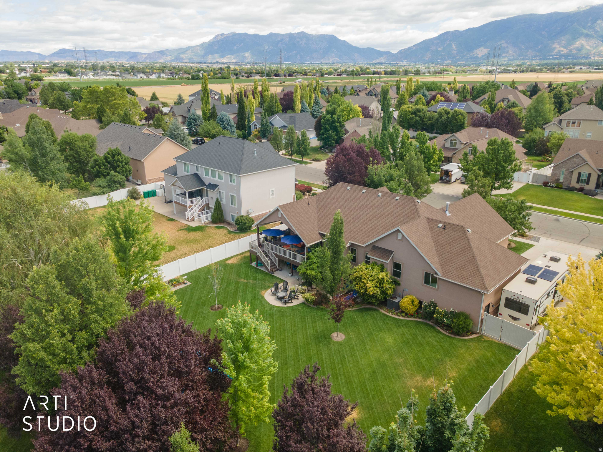 WILD HORSE SPRINGS - Residential