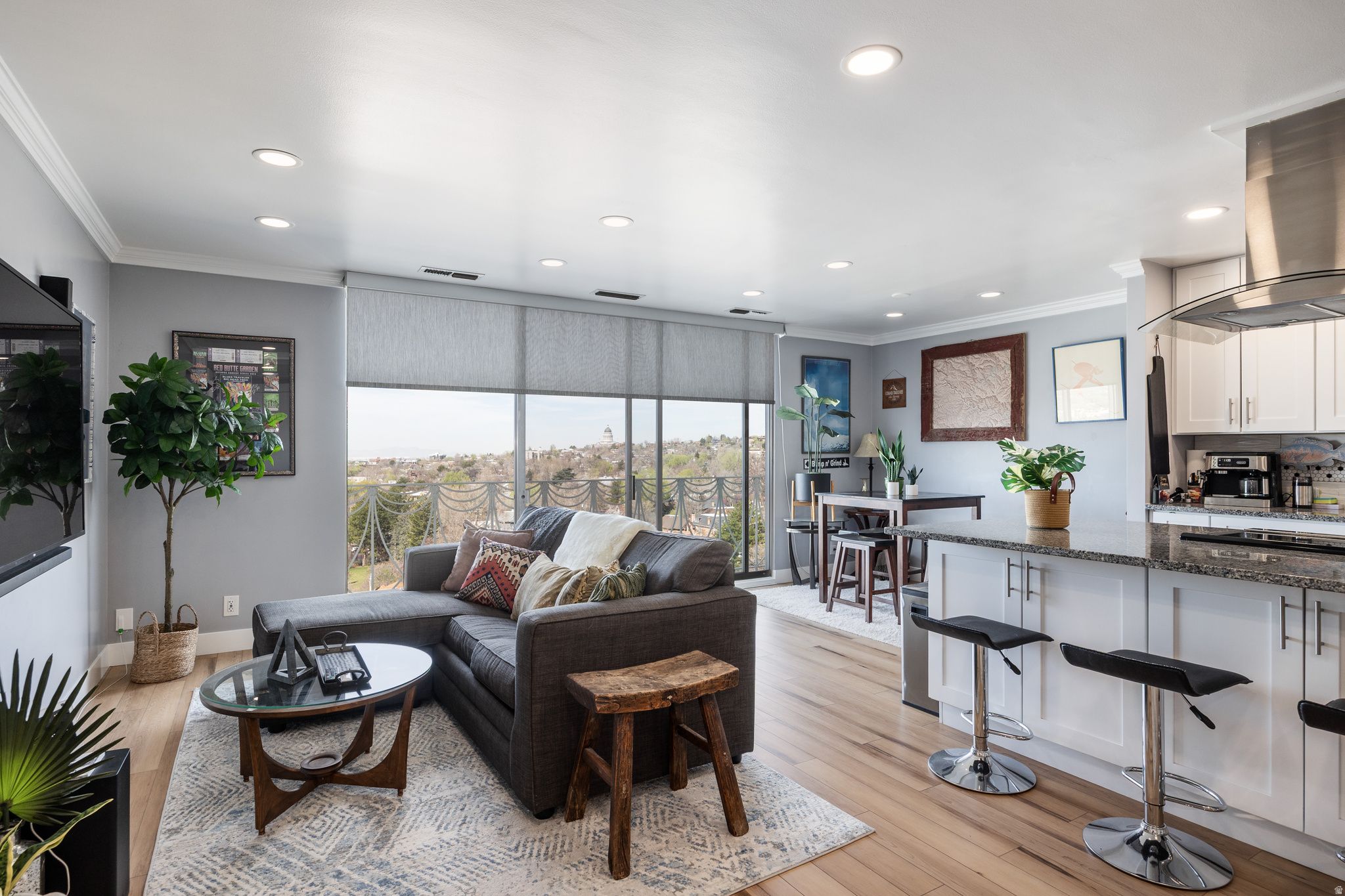 BONNEVILLE TOWER - Residential