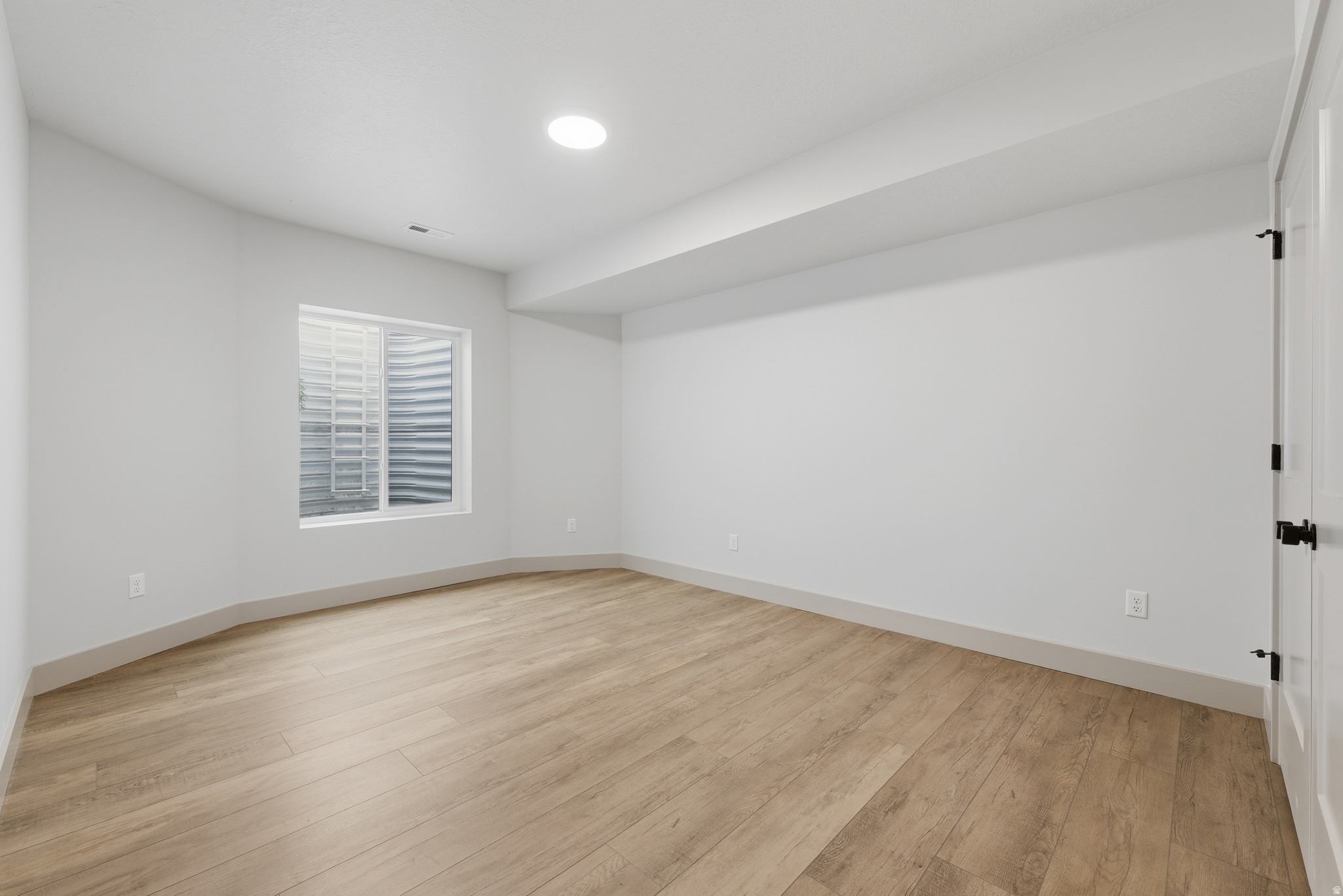 BEACON POINTE - Residential