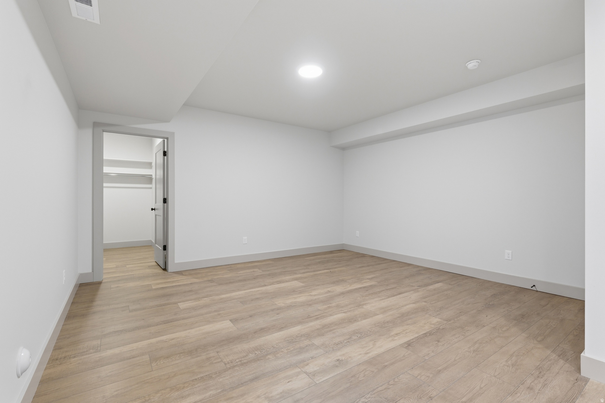 BEACON POINTE - Residential