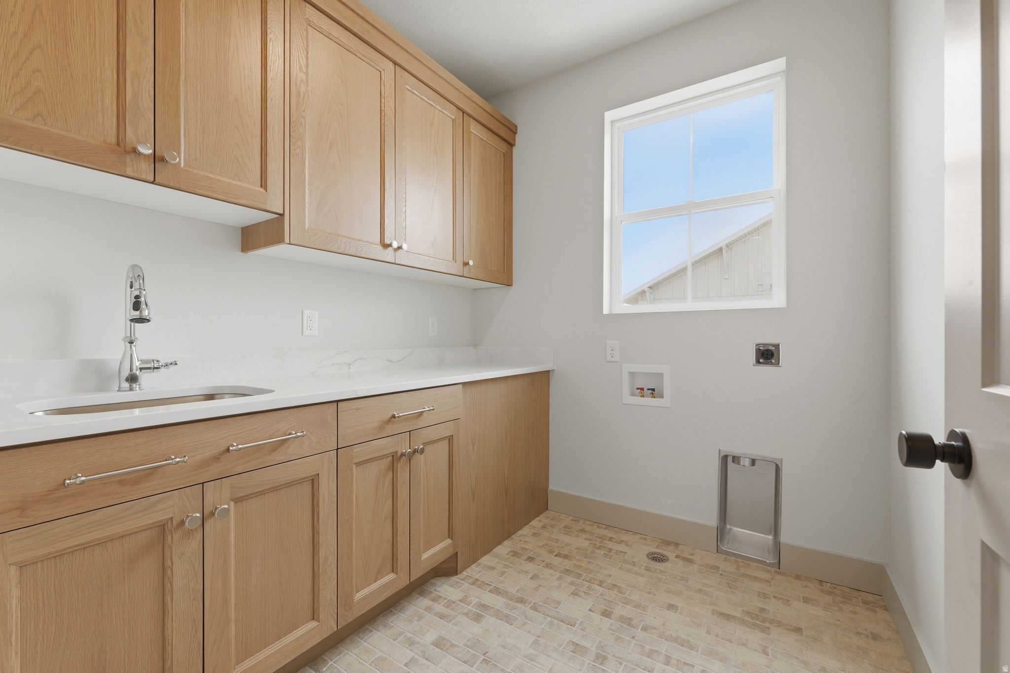 BEACON POINTE - Residential