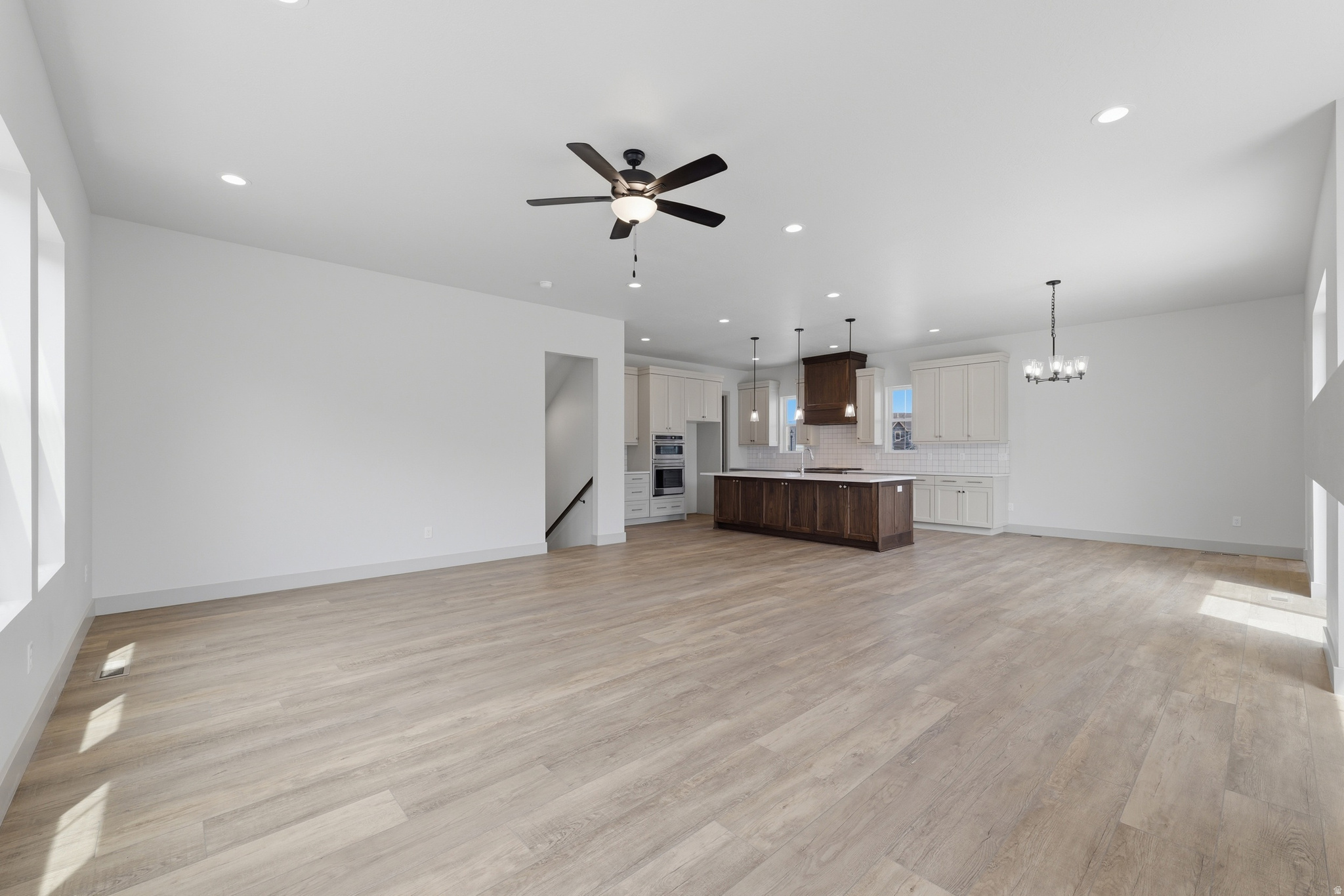 BEACON POINTE - Residential