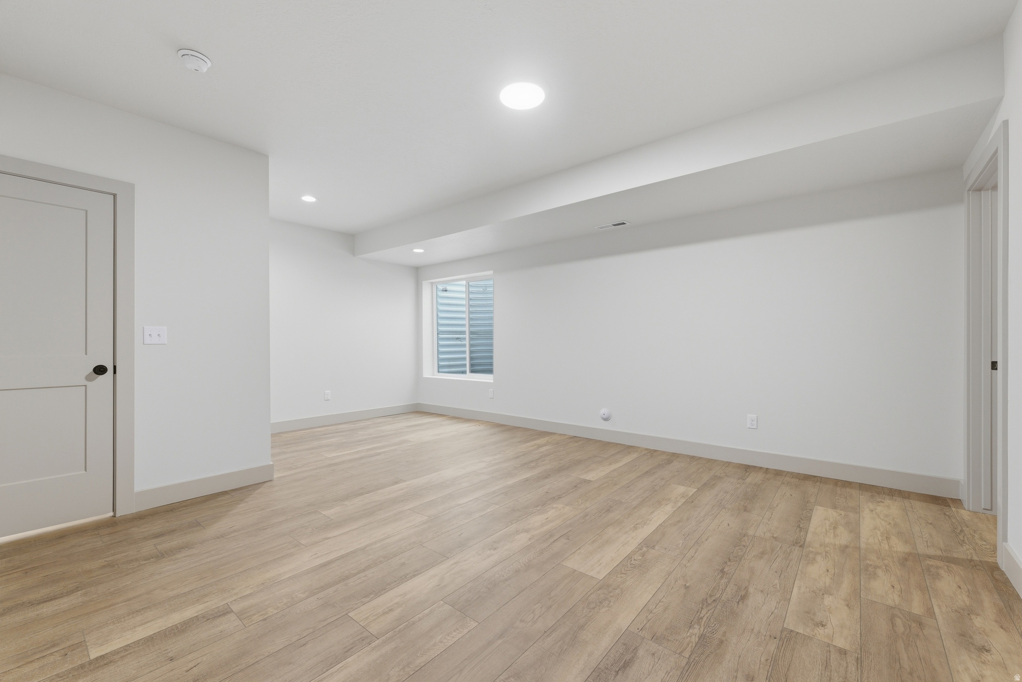 BEACON POINTE - Residential