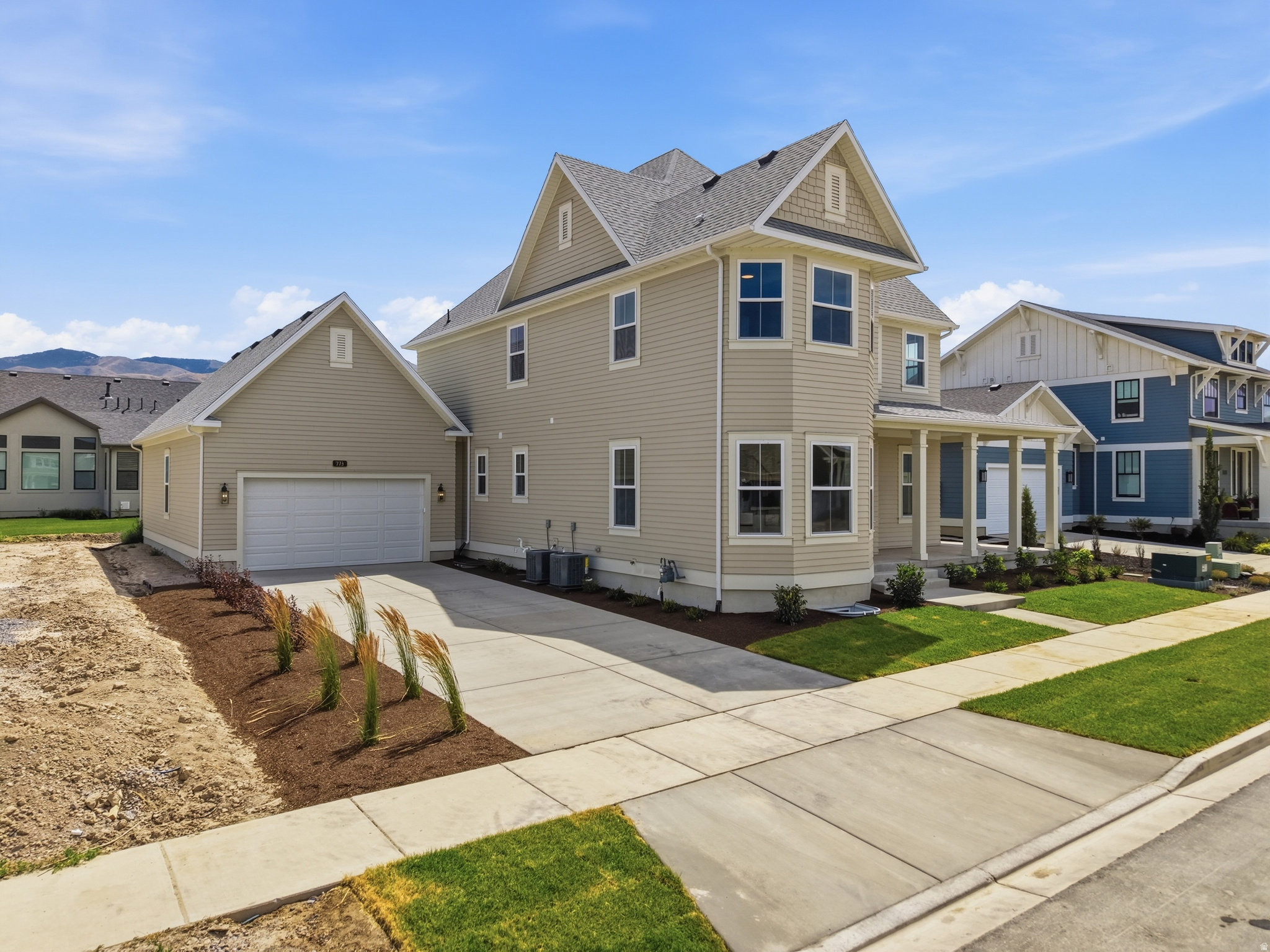 BEACON POINTE - Residential