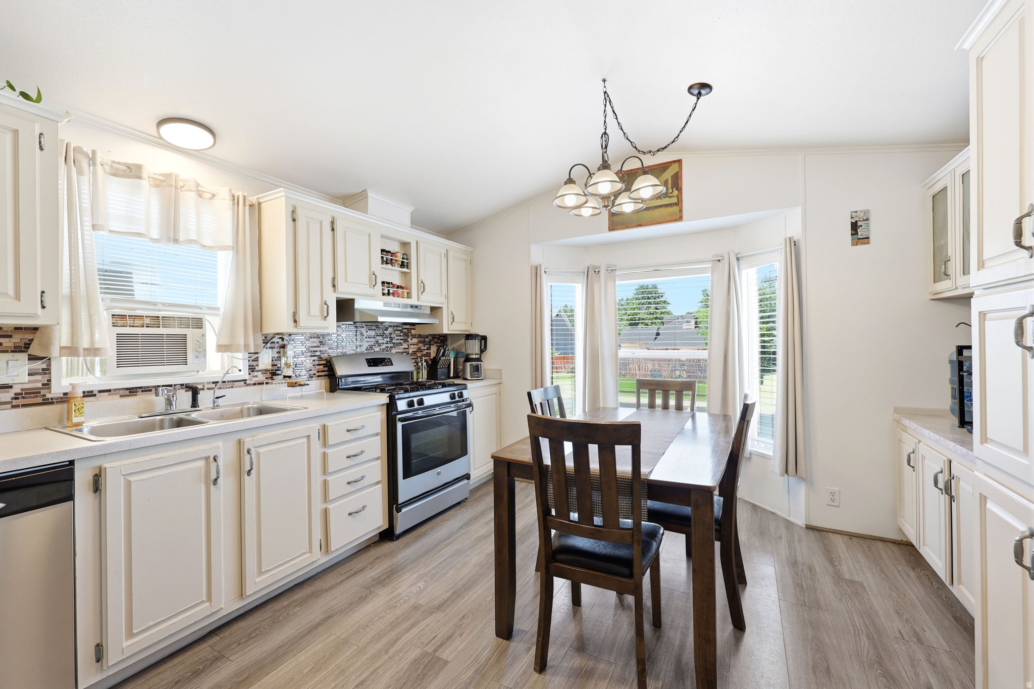 SOUTH SPRINGVILLE TERRACE - Residential