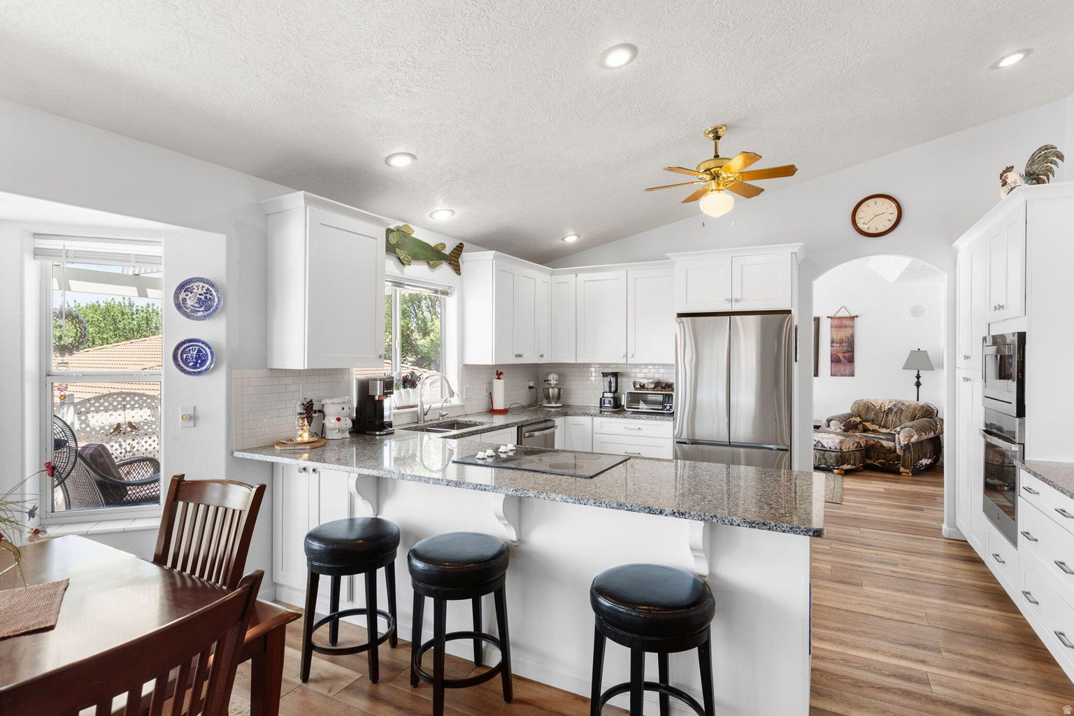 BLOOMINGTON HILLS 10 - Residential