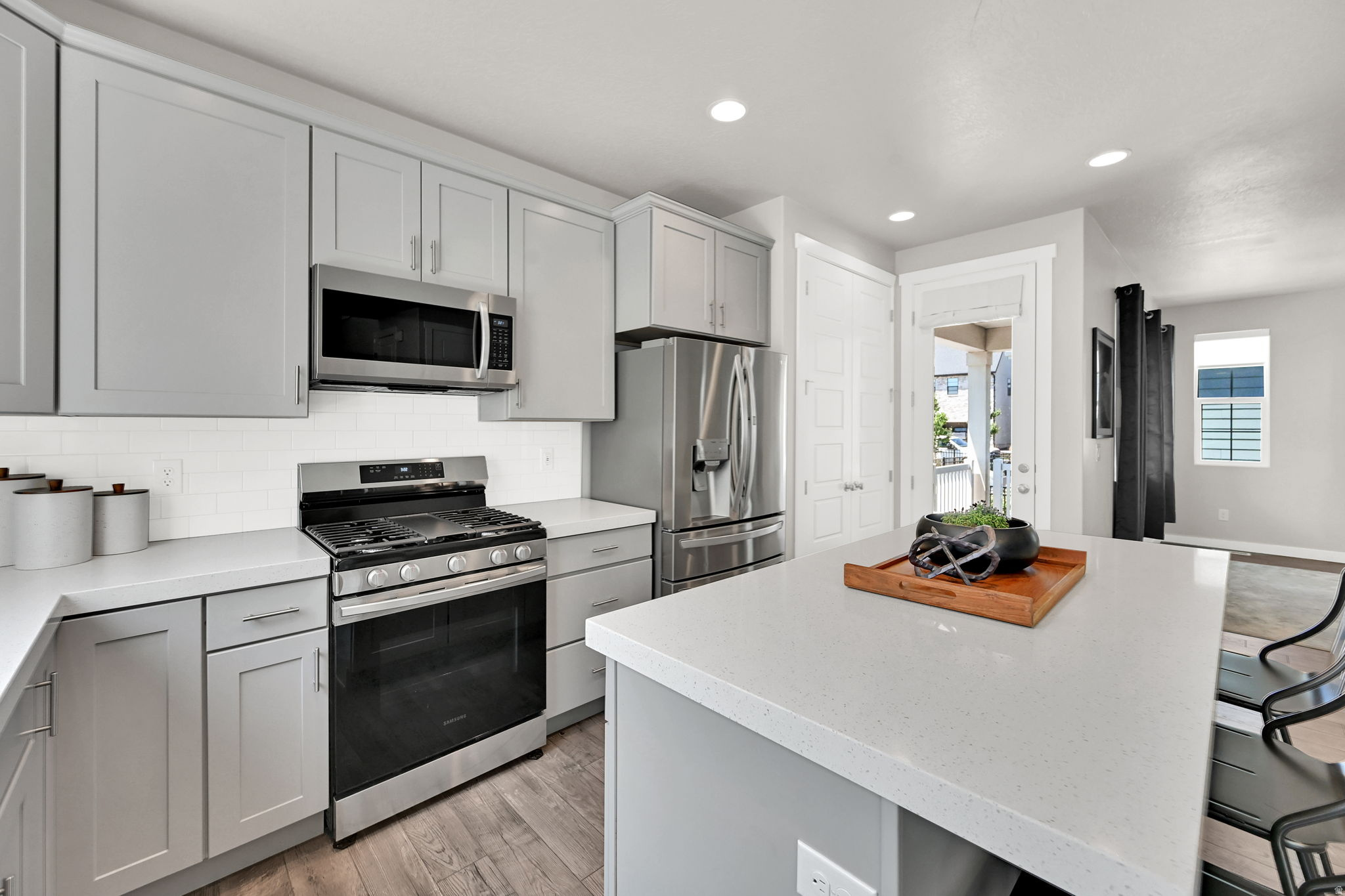 RIDGE - Residential