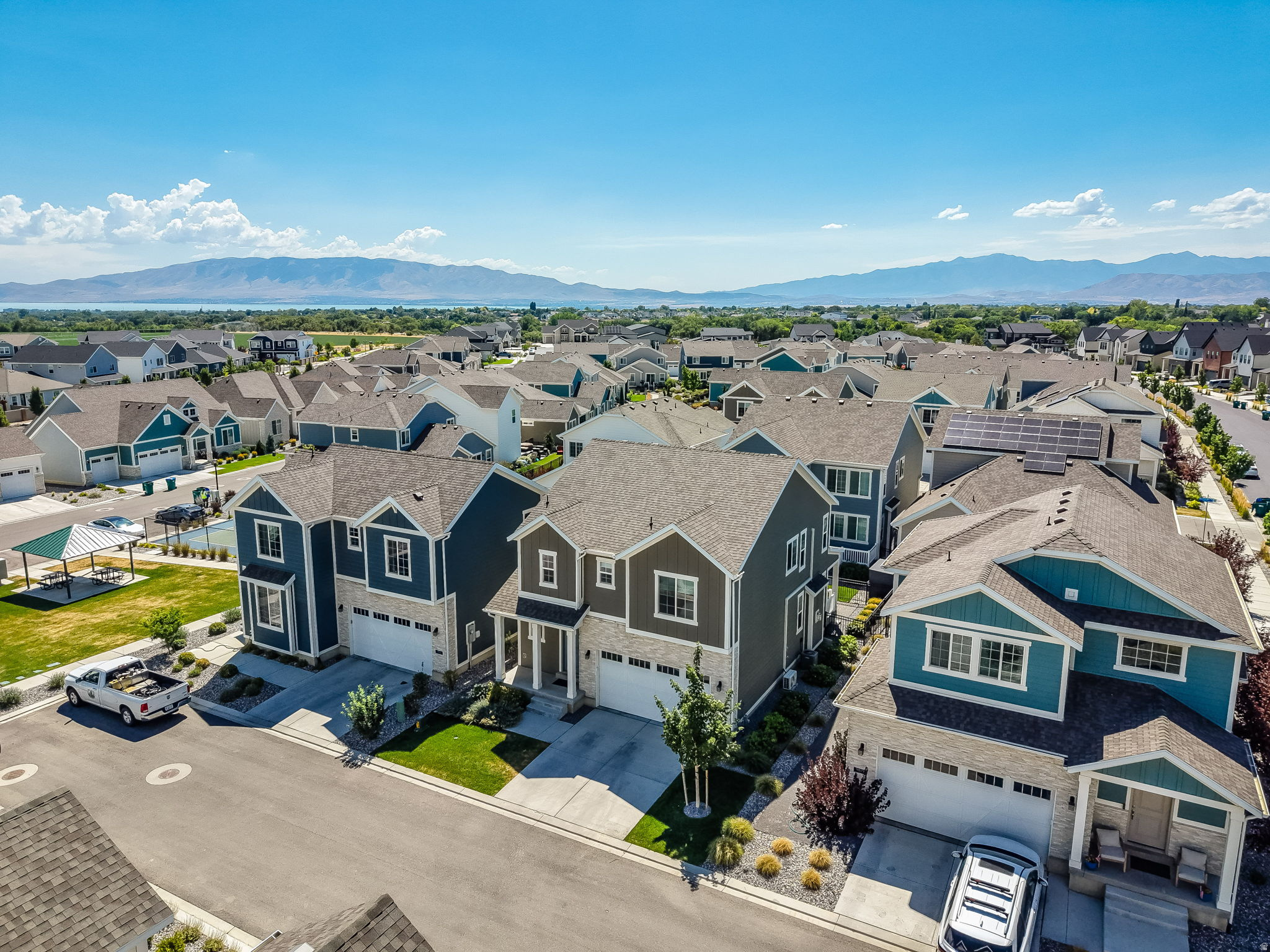 RIDGE - Residential