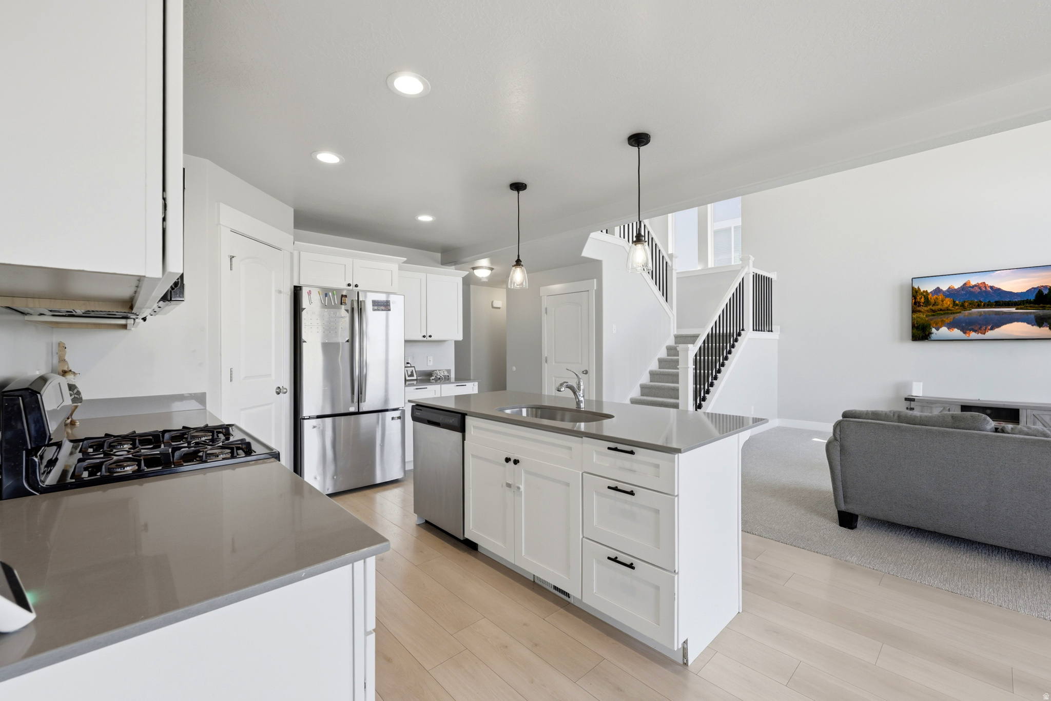 QUAIL HILL AT MT SARATOGA - Residential