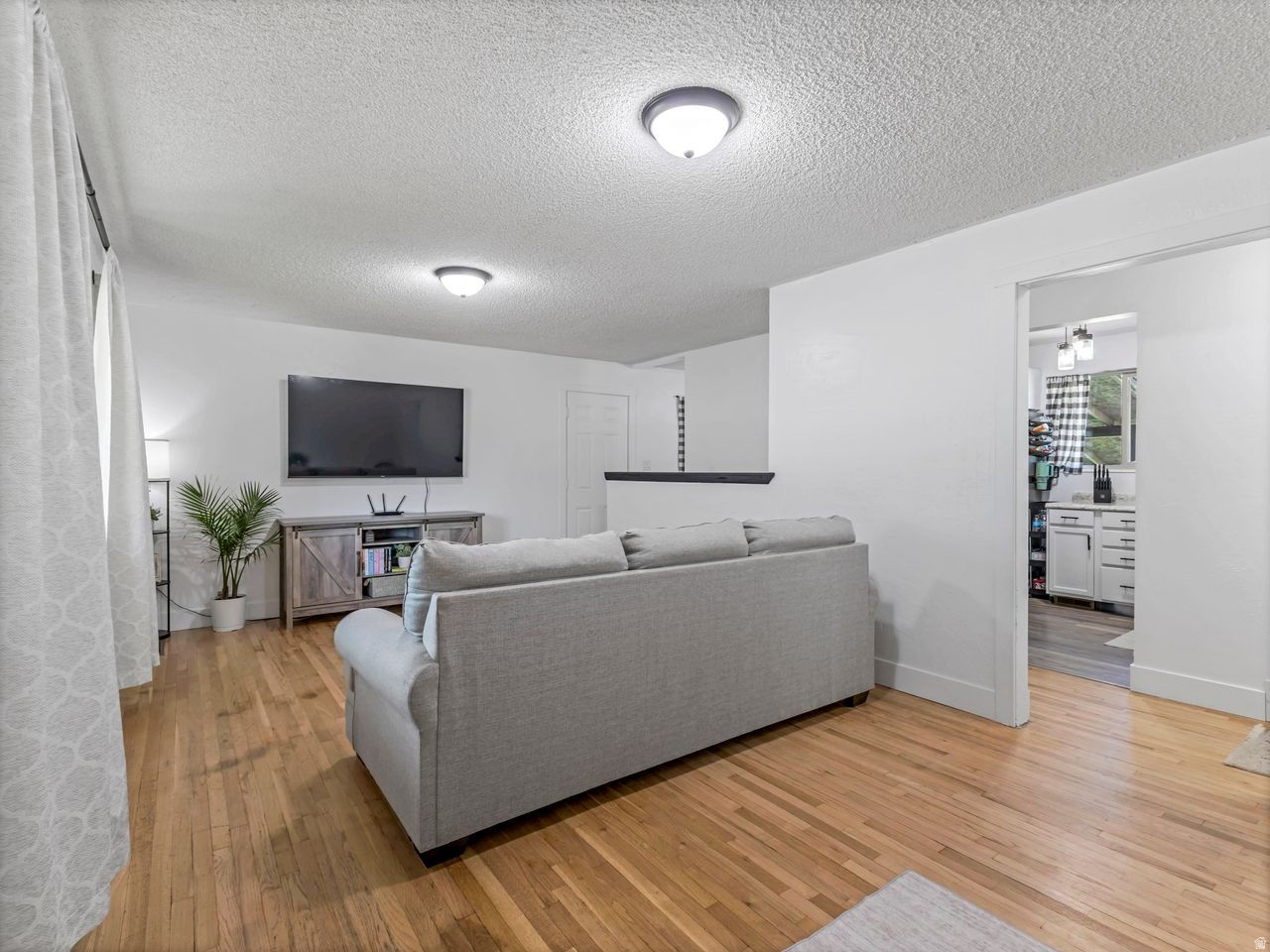 ROBINS PARK - Residential