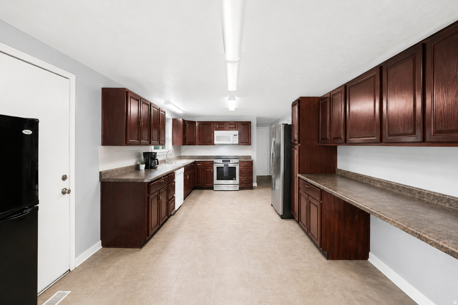 PEACH GROVE - Residential
