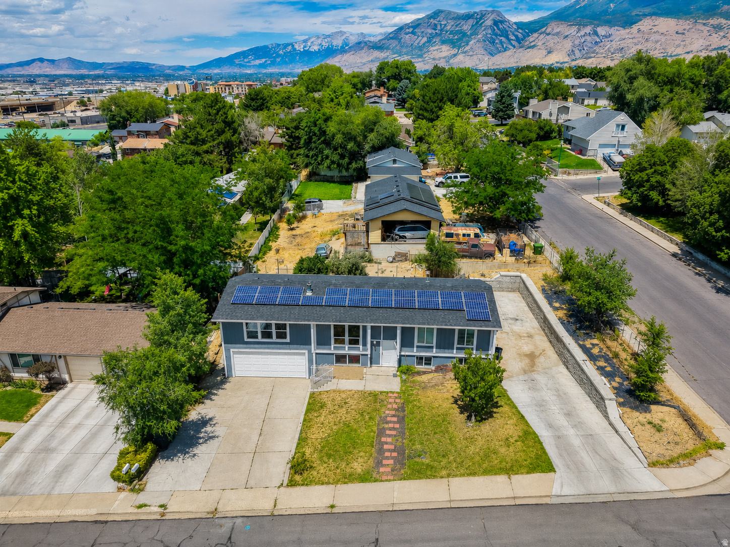 PEACH GROVE - Residential