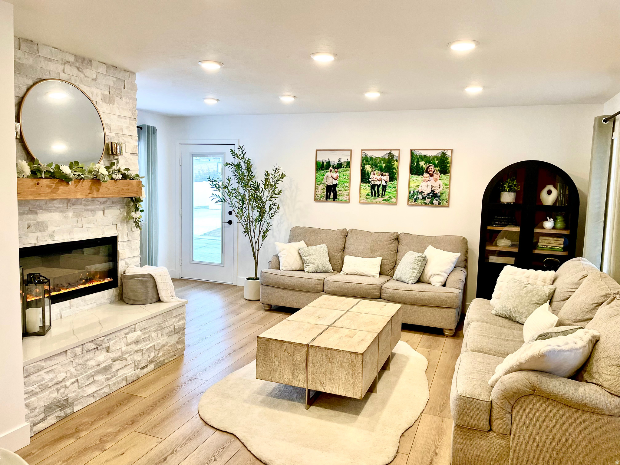 CHIMNEY ROCK AT RED HAWK RANCH - Residential