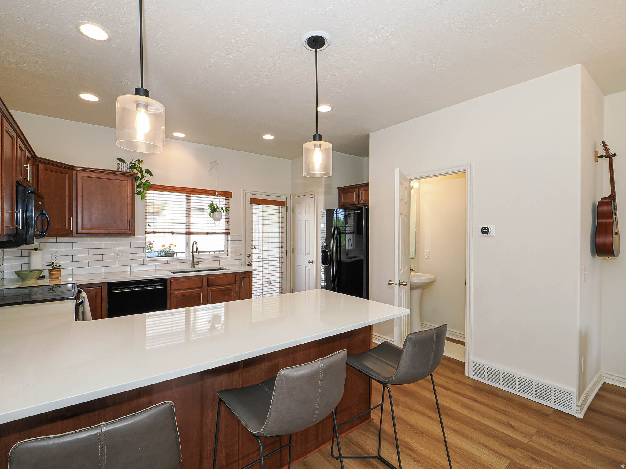 EAST TOWN VILLAGE PH - Residential