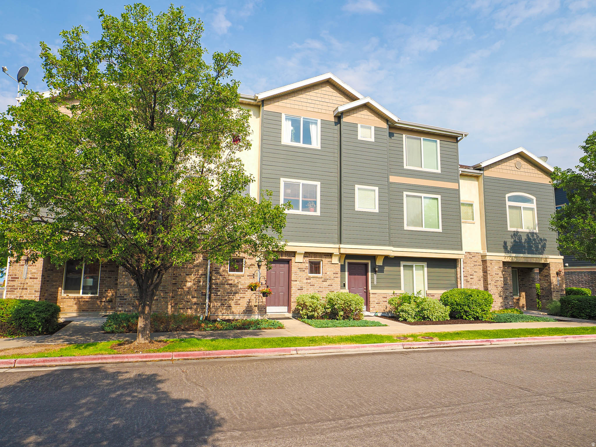 EAST TOWN VILLAGE PH - Residential